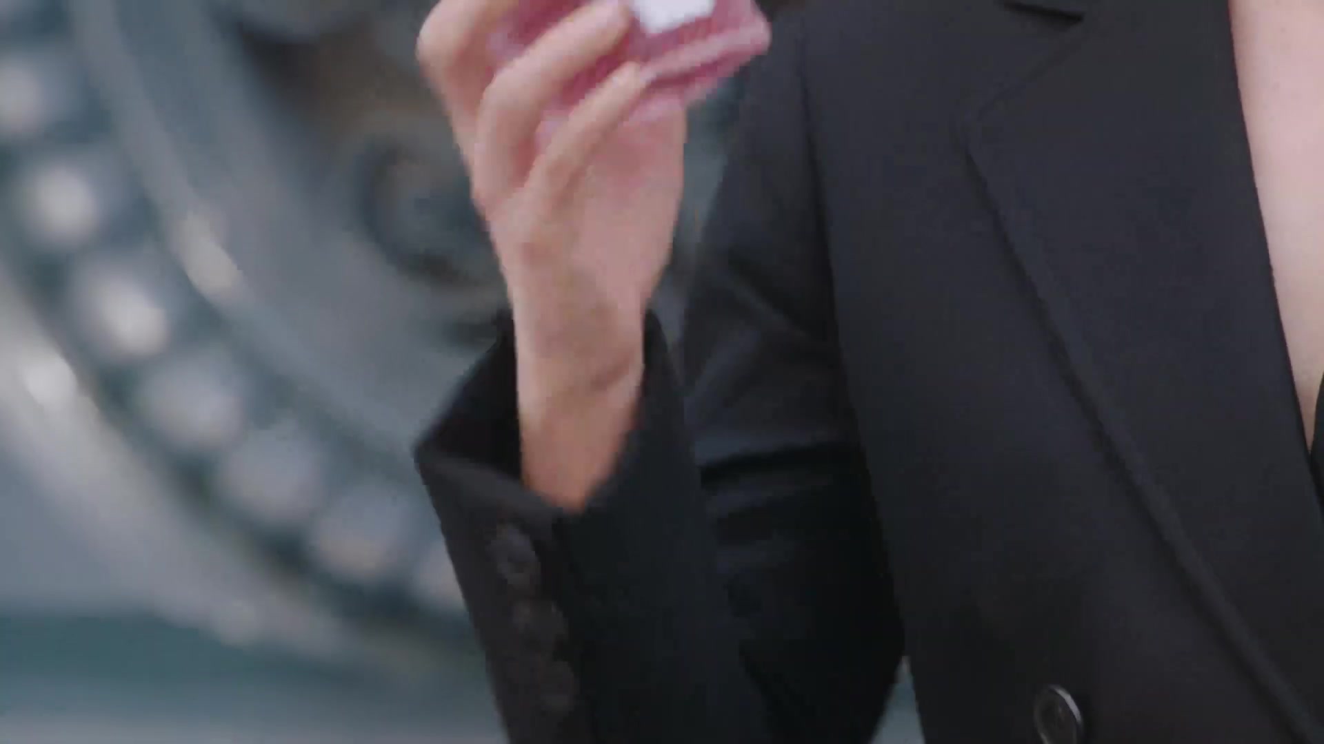 Miss_Dior_-_A_Miss_in_Paris_Episode_1-00_00_04_000.jpeg