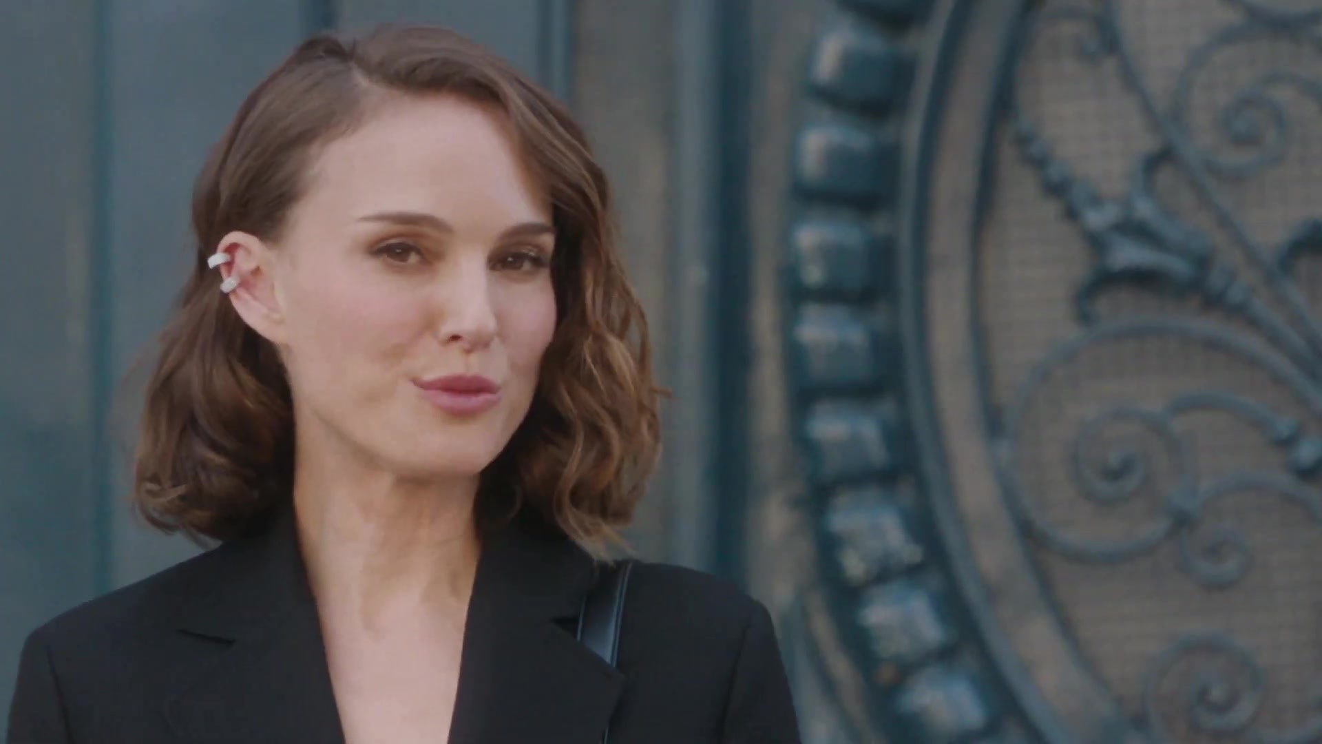 Miss_Dior_-_A_Miss_in_Paris_Episode_1-00_00_07_960.jpeg