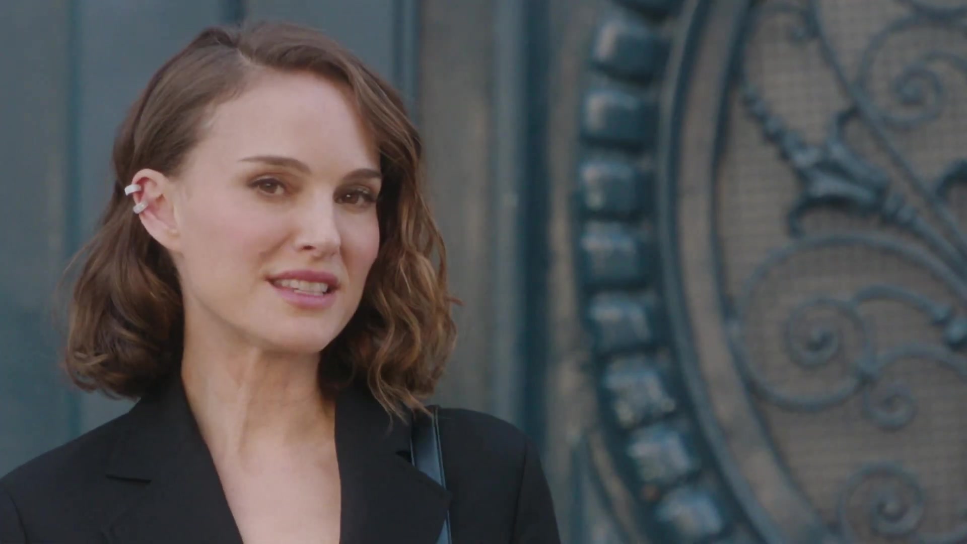 Miss_Dior_-_A_Miss_in_Paris_Episode_1-00_00_08_440.jpeg