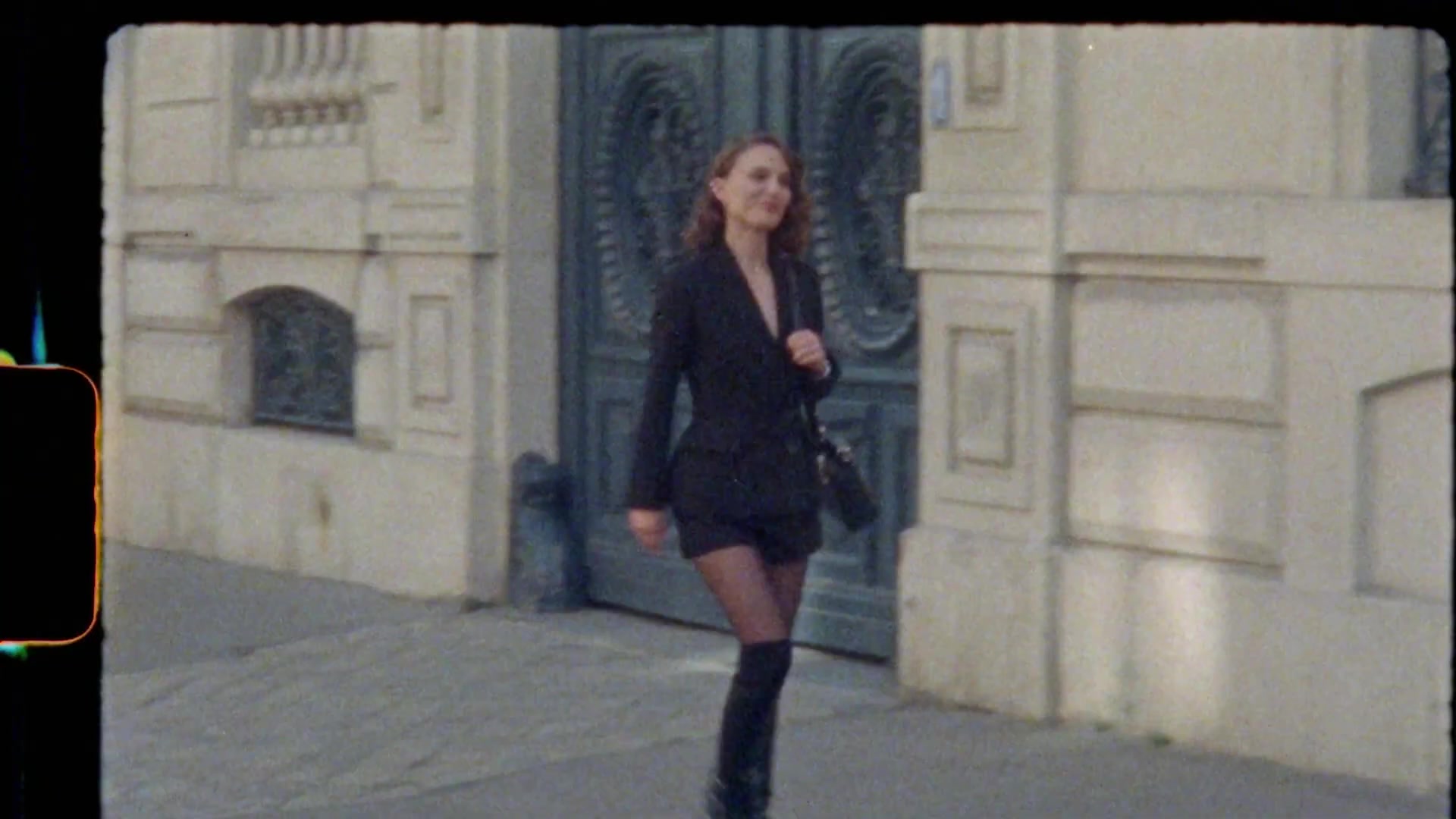 Miss_Dior_-_A_Miss_in_Paris_Episode_1-00_00_09_600.jpeg