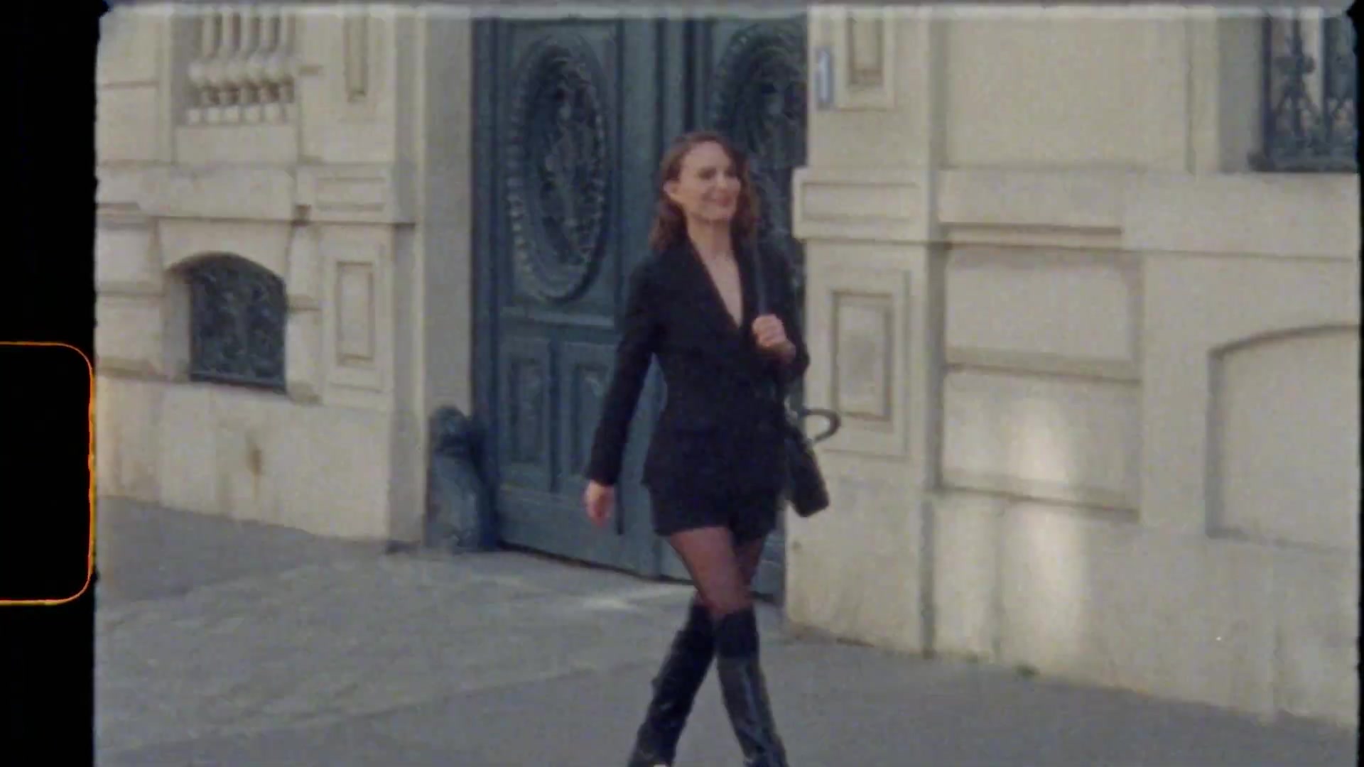 Miss_Dior_-_A_Miss_in_Paris_Episode_1-00_00_09_880.jpeg