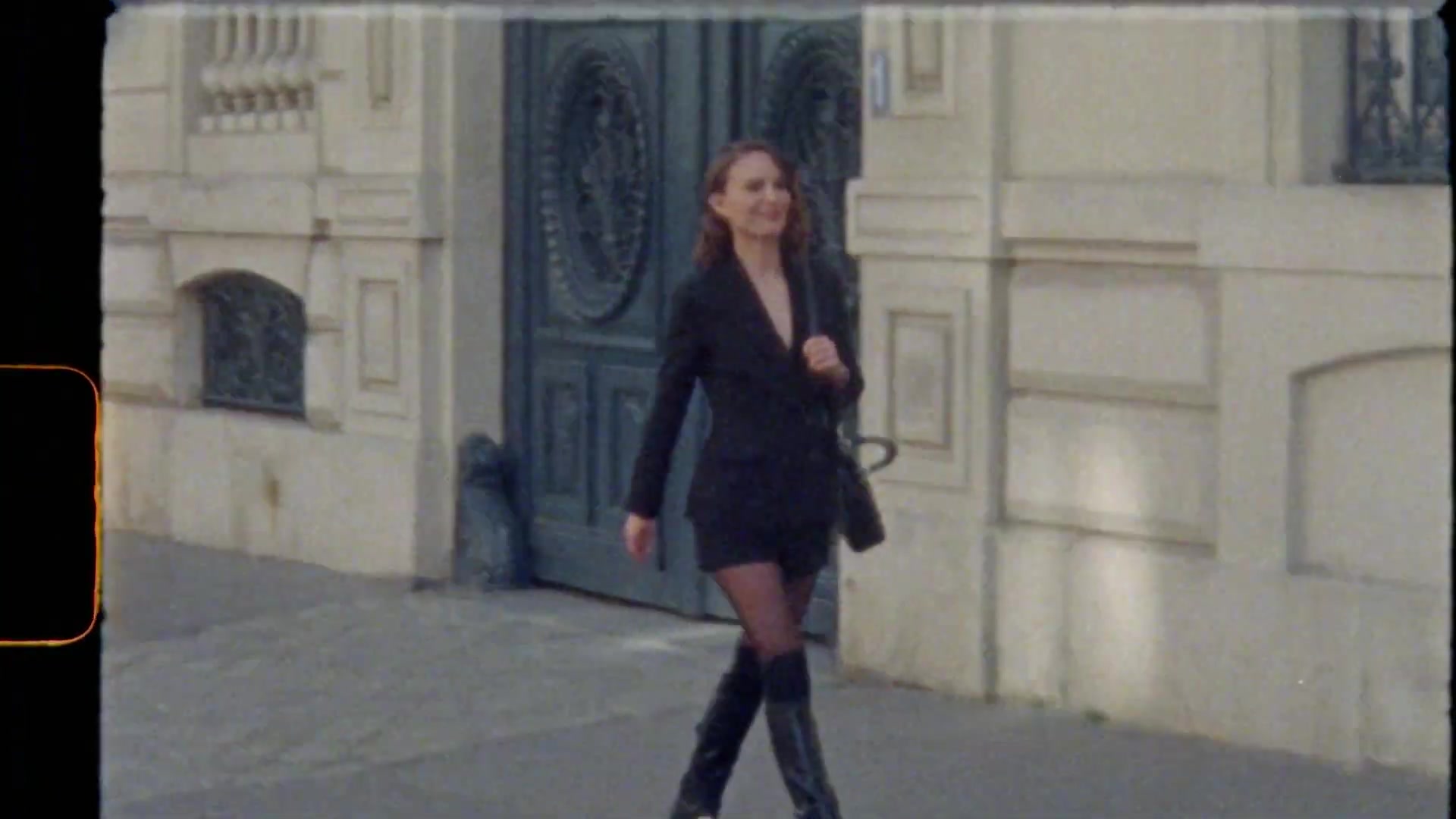 Miss_Dior_-_A_Miss_in_Paris_Episode_1-00_00_09_920.jpeg