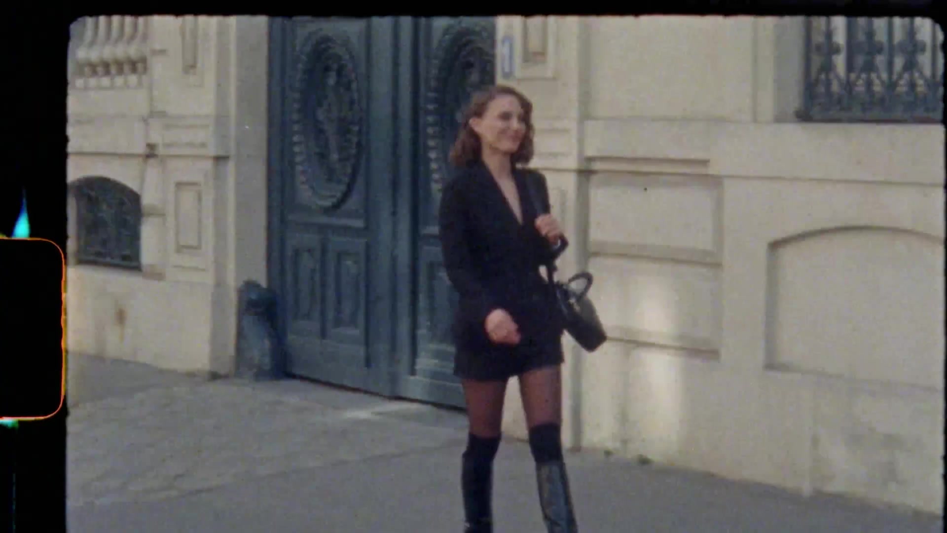 Miss_Dior_-_A_Miss_in_Paris_Episode_1-00_00_10_160.jpeg