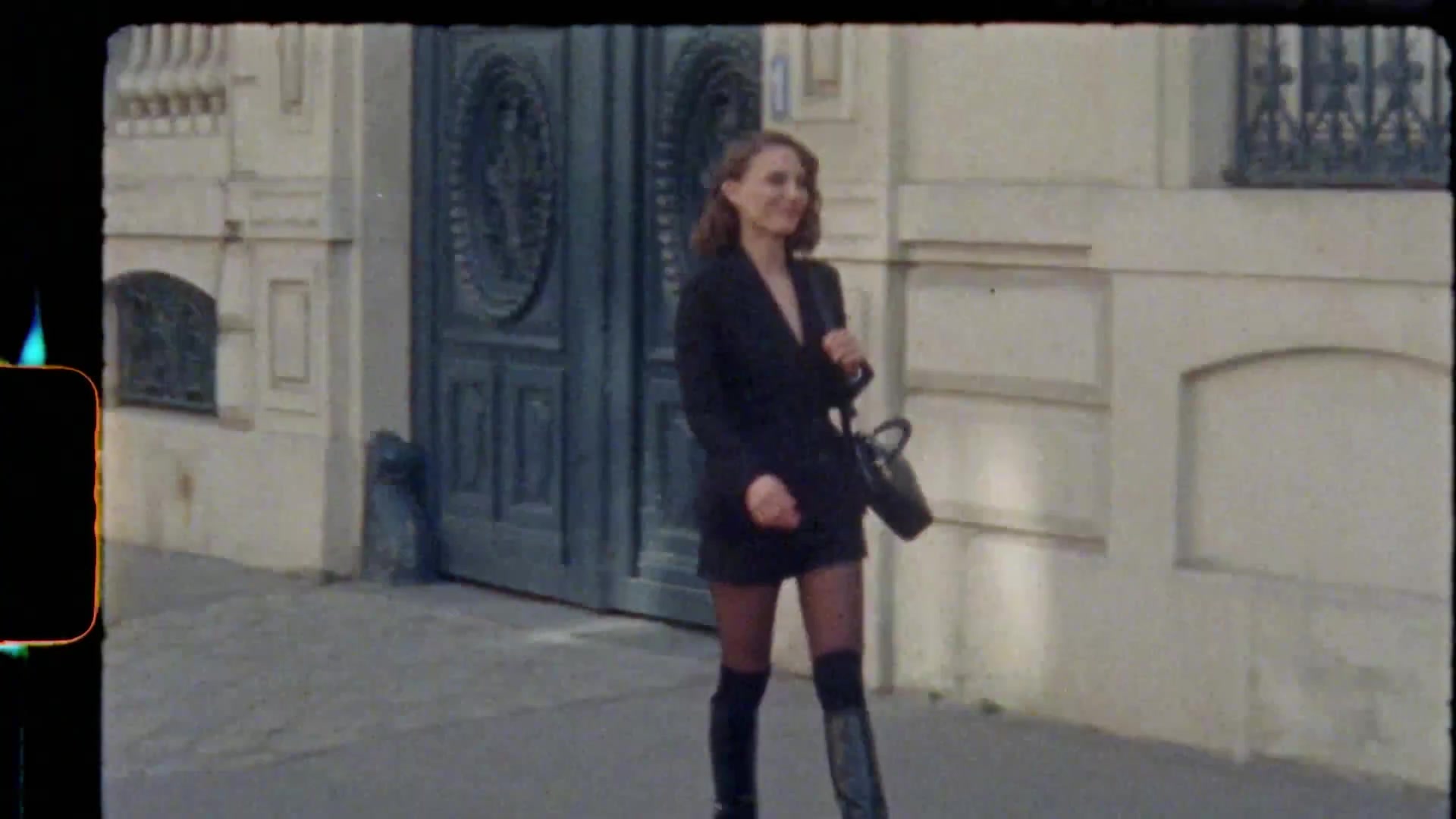 Miss_Dior_-_A_Miss_in_Paris_Episode_1-00_00_10_200.jpeg