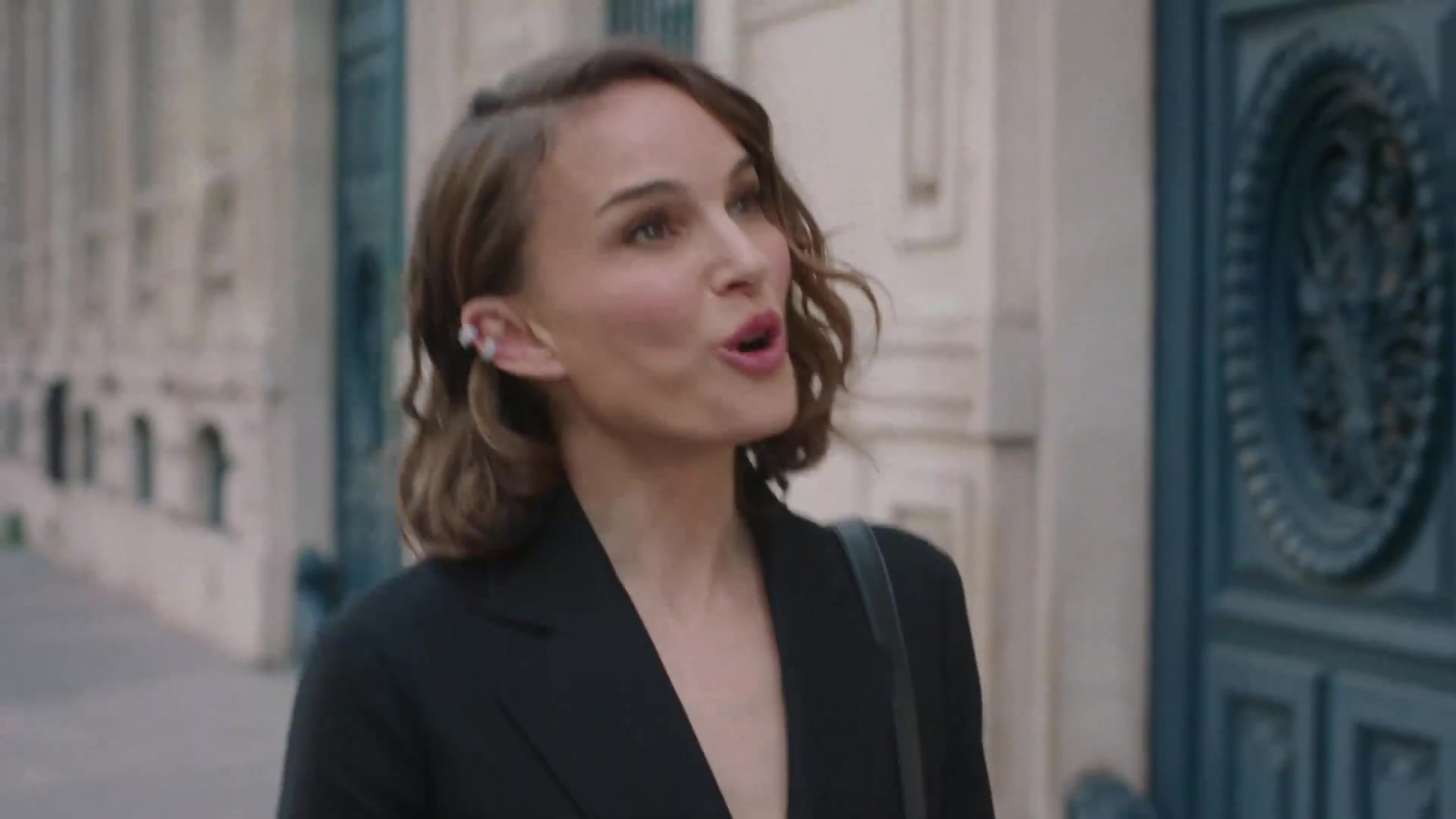 Miss_Dior_-_A_Miss_in_Paris_Episode_1-00_00_10_560.jpeg