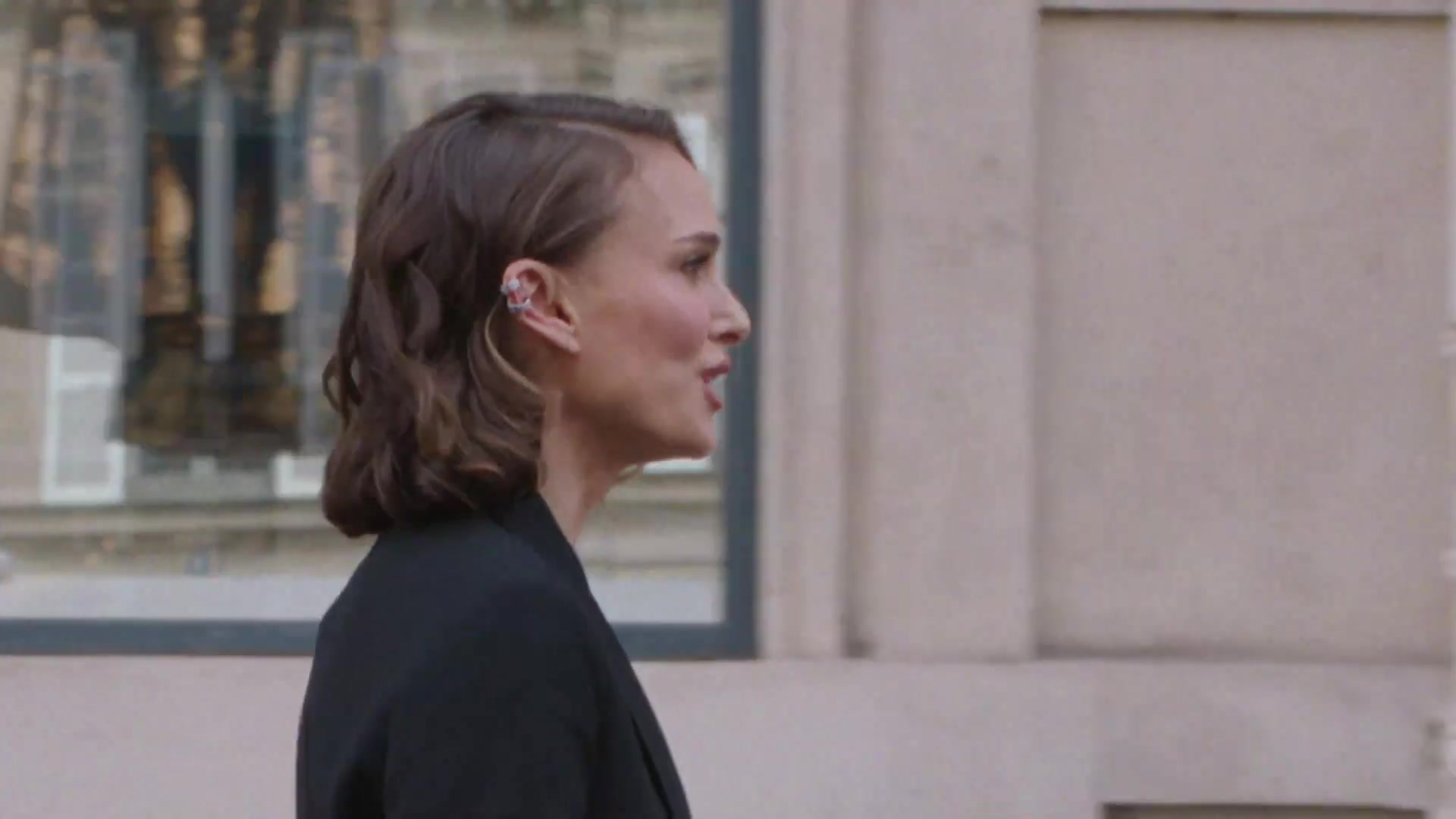 Miss_Dior_-_A_Miss_in_Paris_Episode_1-00_00_14_920.jpeg