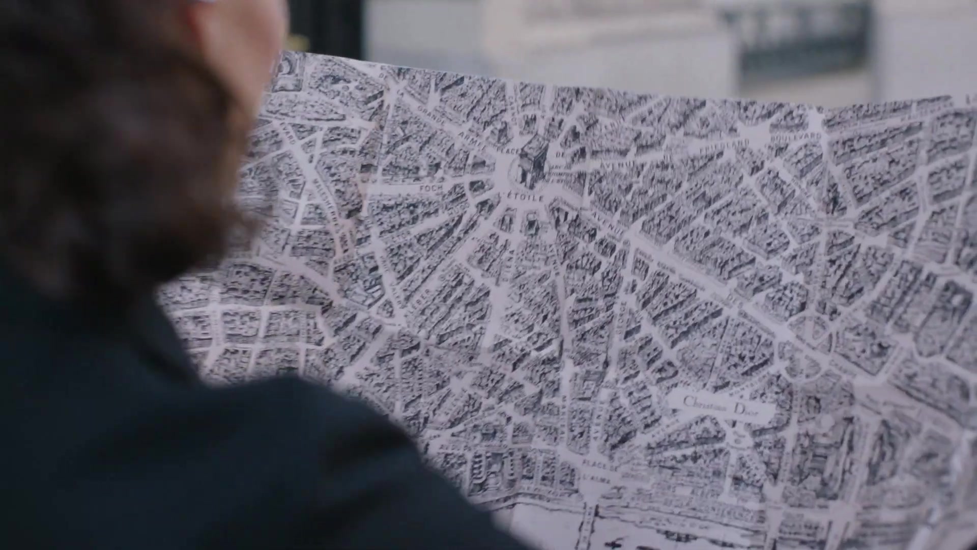 Miss_Dior_-_A_Miss_in_Paris_Episode_1-00_00_29_000.jpeg
