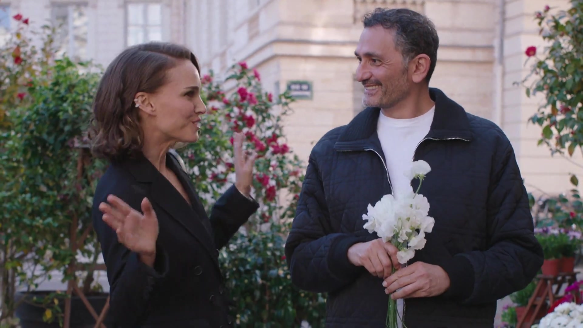 Miss_Dior_-_A_Miss_in_Paris_Episode_2-00_00_10_840.jpeg