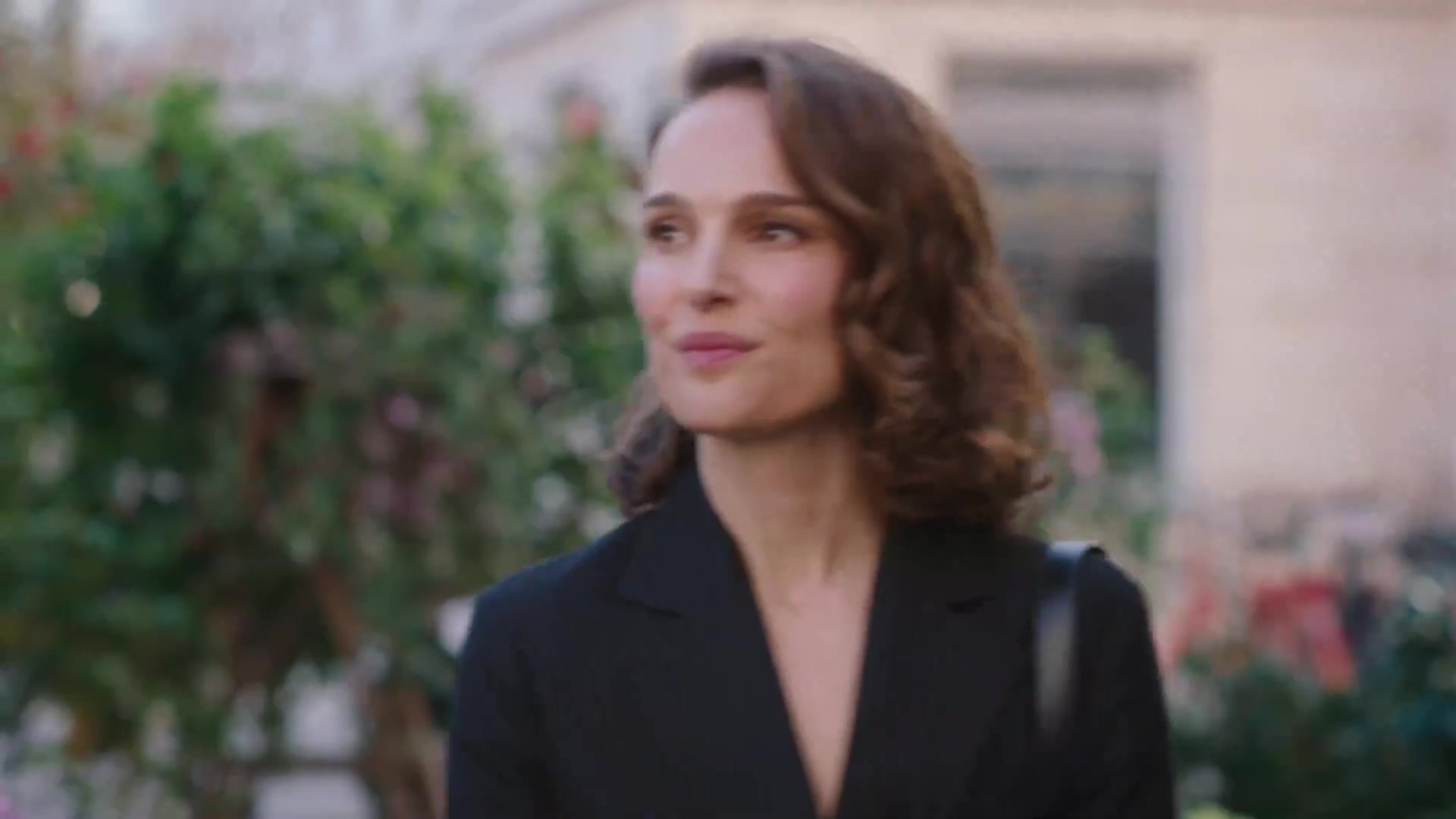 Miss_Dior_-_A_Miss_in_Paris_Episode_2-00_00_11_960.jpeg