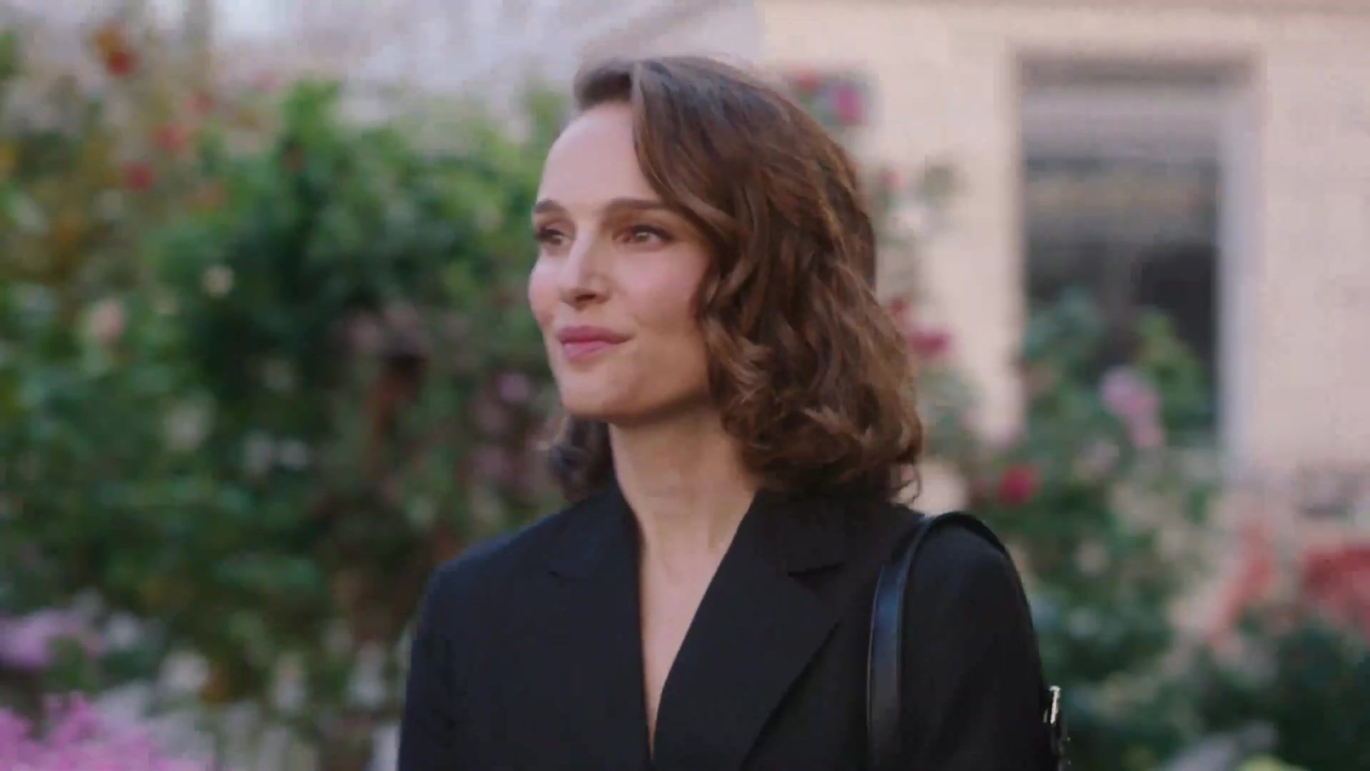 Miss_Dior_-_A_Miss_in_Paris_Episode_2-00_00_12_280.jpeg