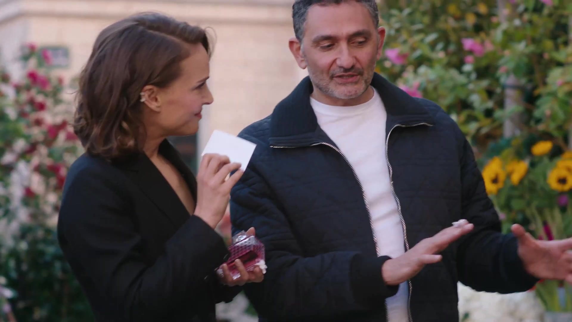 Miss_Dior_-_A_Miss_in_Paris_Episode_2-00_00_21_480.jpeg
