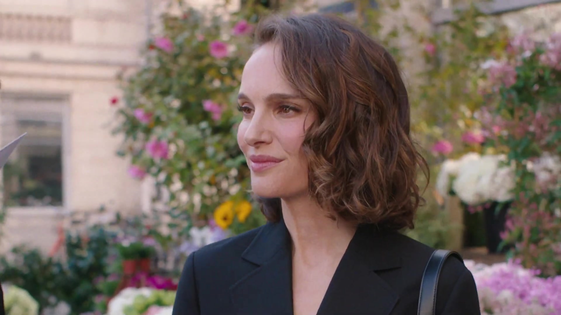 Miss_Dior_-_A_Miss_in_Paris_Episode_2-00_00_36_360.jpeg