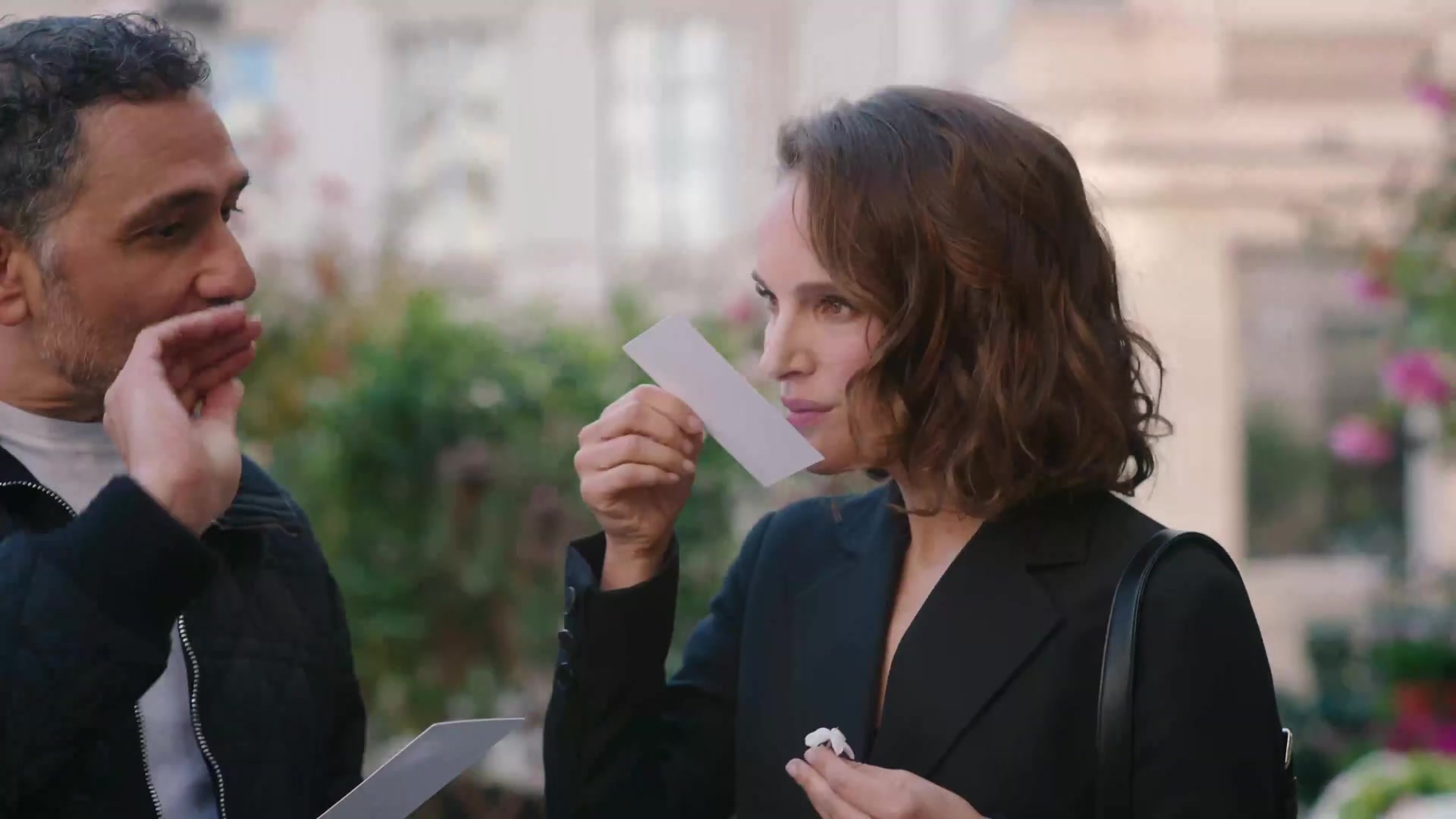 Miss_Dior_-_A_Miss_in_Paris_Episode_2-00_00_38_040.jpeg