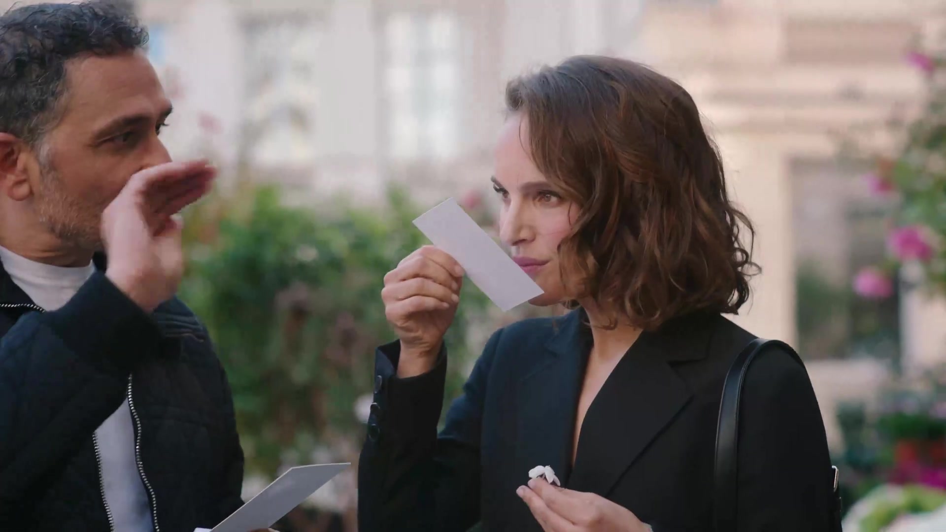 Miss_Dior_-_A_Miss_in_Paris_Episode_2-00_00_38_200.jpeg