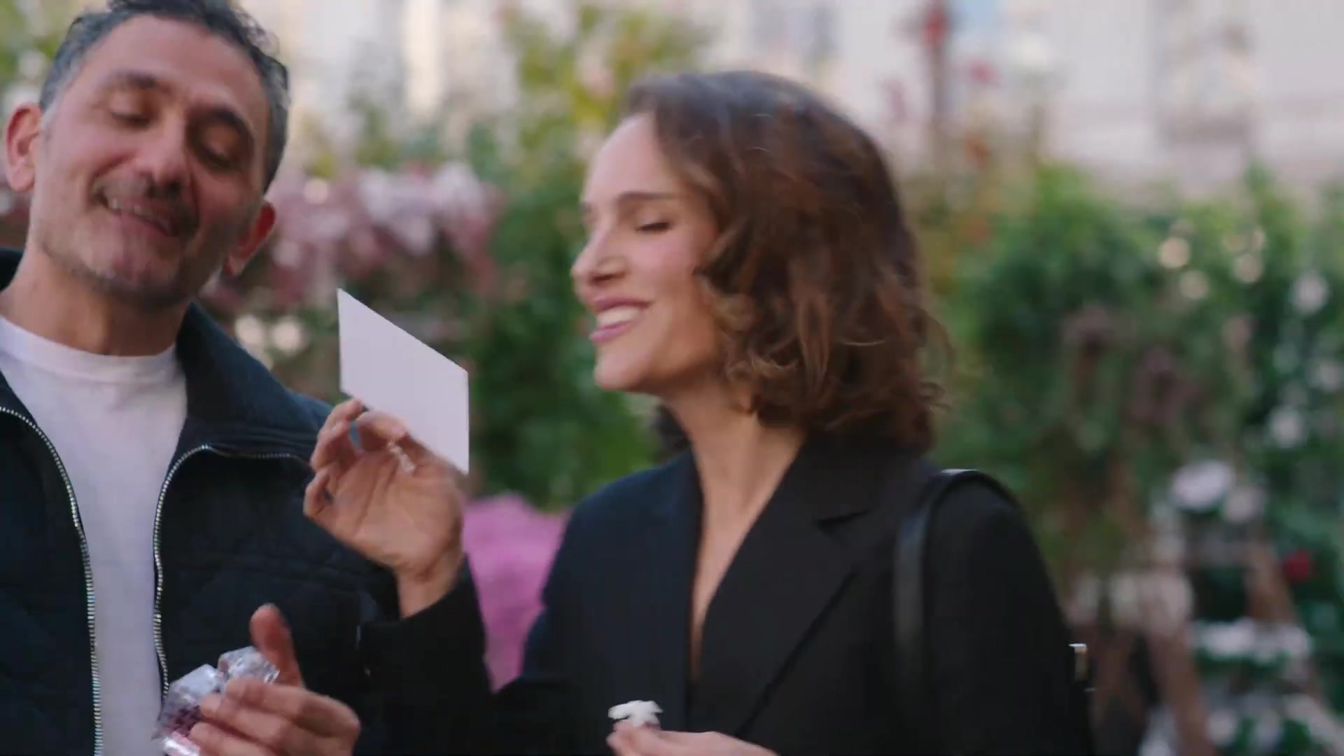 Miss_Dior_-_A_Miss_in_Paris_Episode_2-00_00_45_160.jpeg