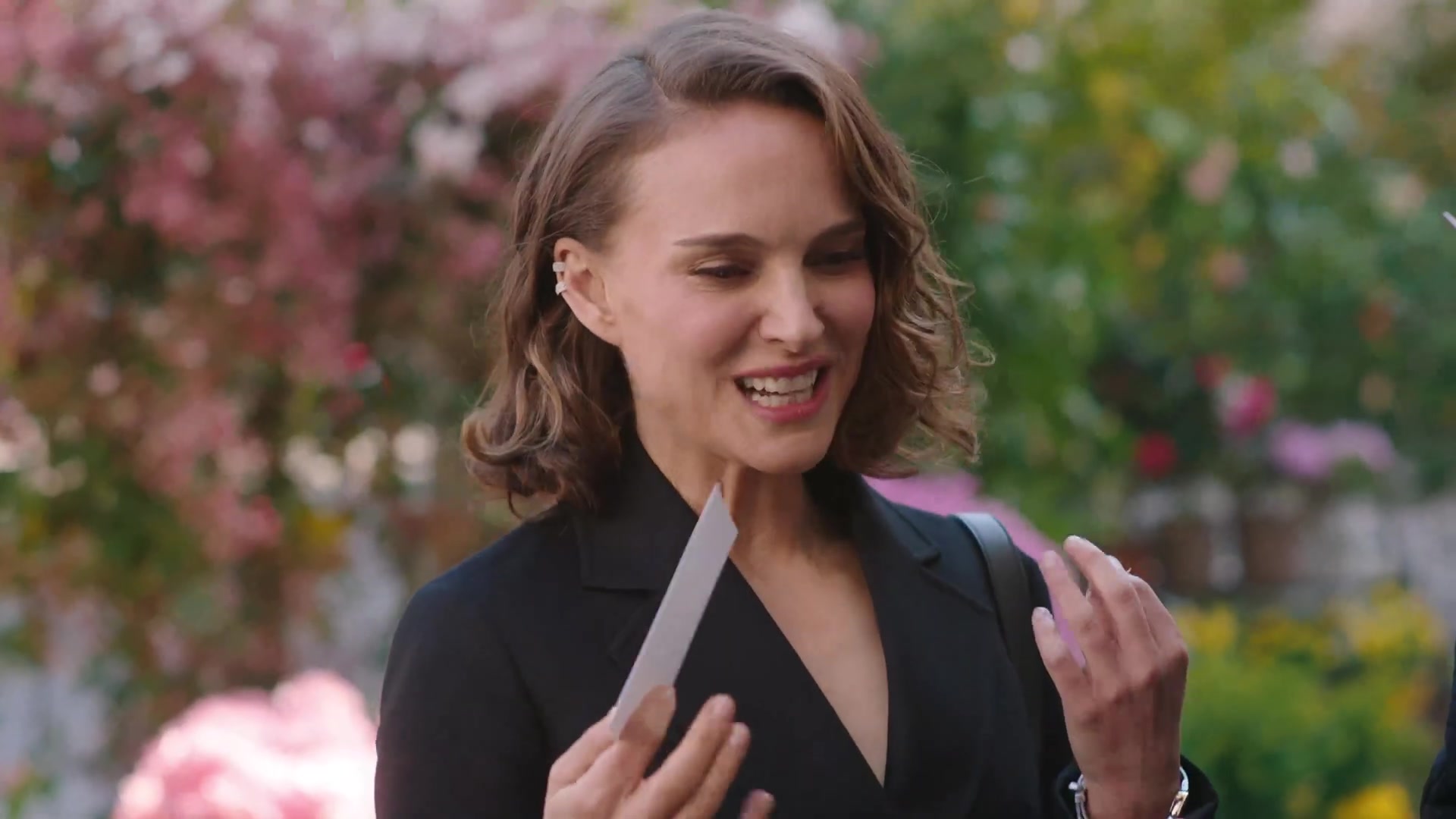 Miss_Dior_-_A_Miss_in_Paris_Episode_2-00_00_48_600.jpeg