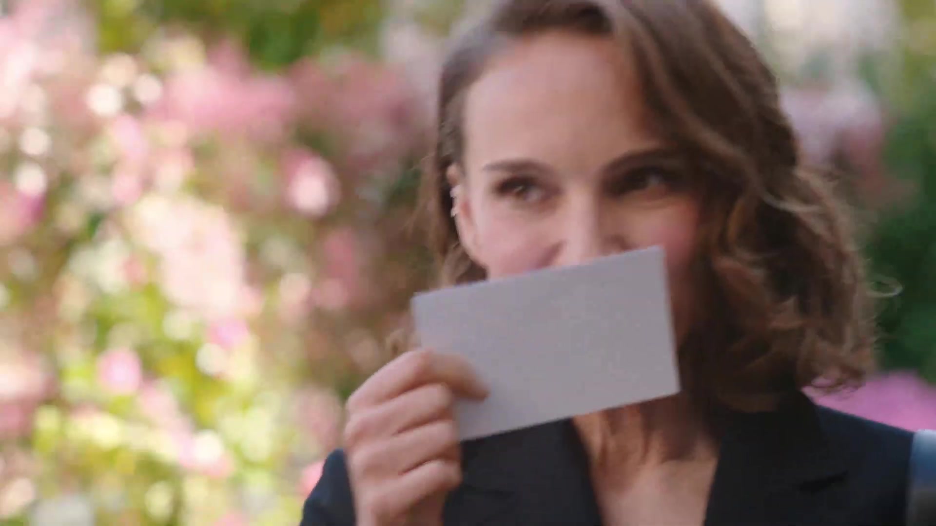 Miss_Dior_-_A_Miss_in_Paris_Episode_2-00_00_50_520.jpeg