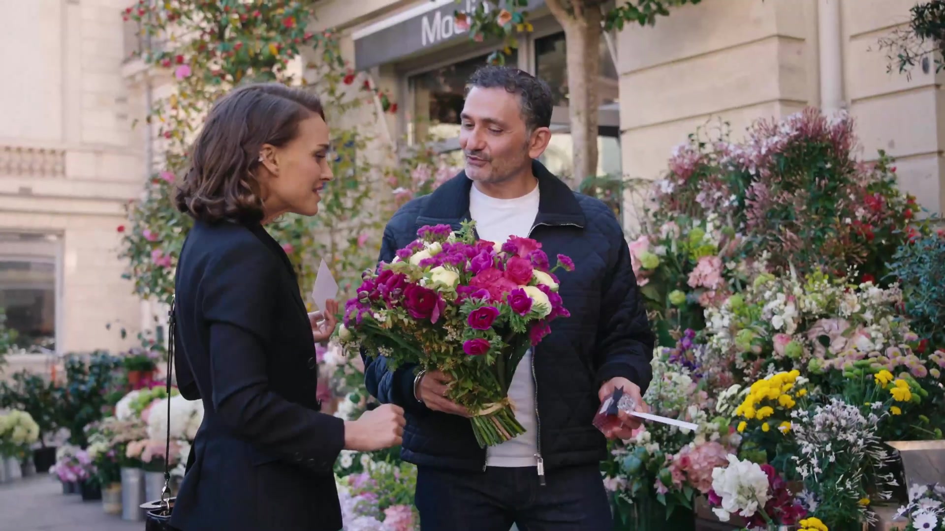 Miss_Dior_-_A_Miss_in_Paris_Episode_2-00_00_52_840.jpeg