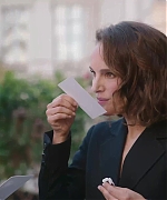 Miss_Dior_-_A_Miss_in_Paris_Episode_2-00_00_38_040.jpeg