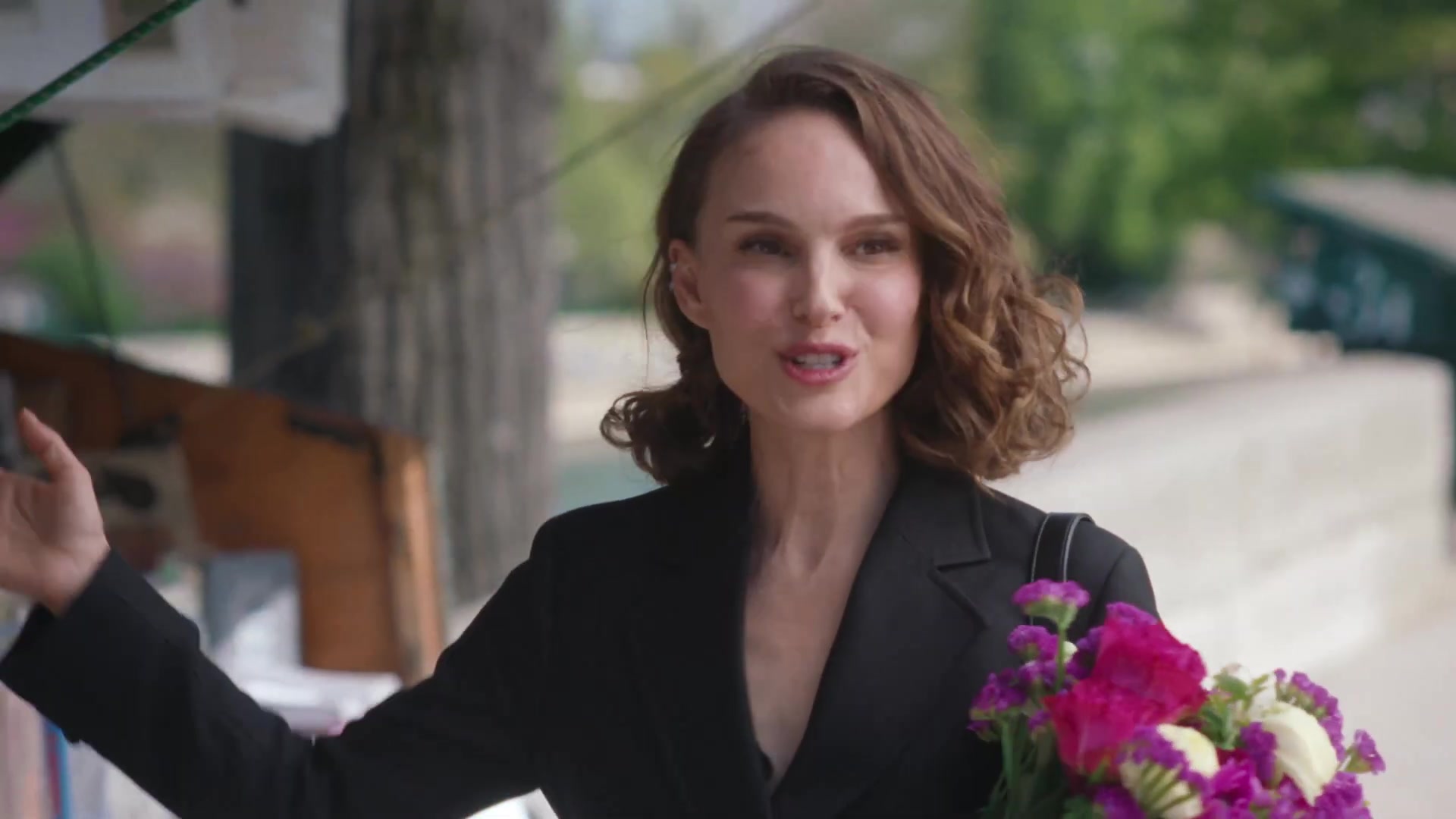 Miss_Dior_-_A_Miss_in_Paris_Episode_3-00_00_05_880.jpeg