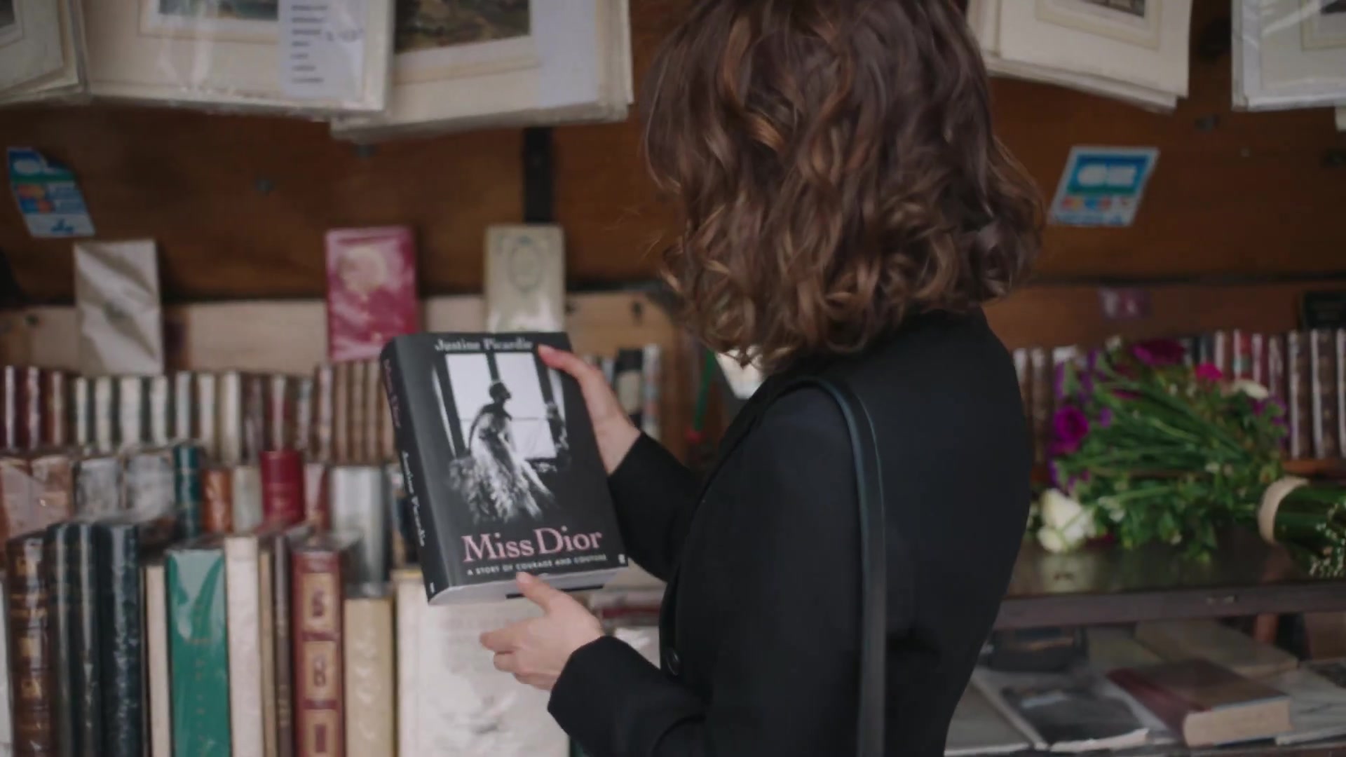 Miss_Dior_-_A_Miss_in_Paris_Episode_3-00_00_16_040.jpeg
