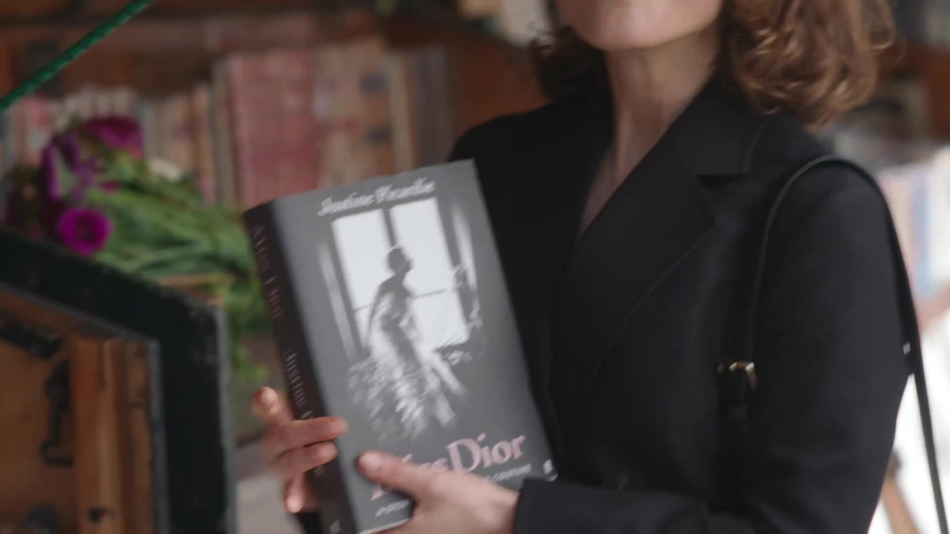 Miss_Dior_-_A_Miss_in_Paris_Episode_3-00_00_16_760.jpeg
