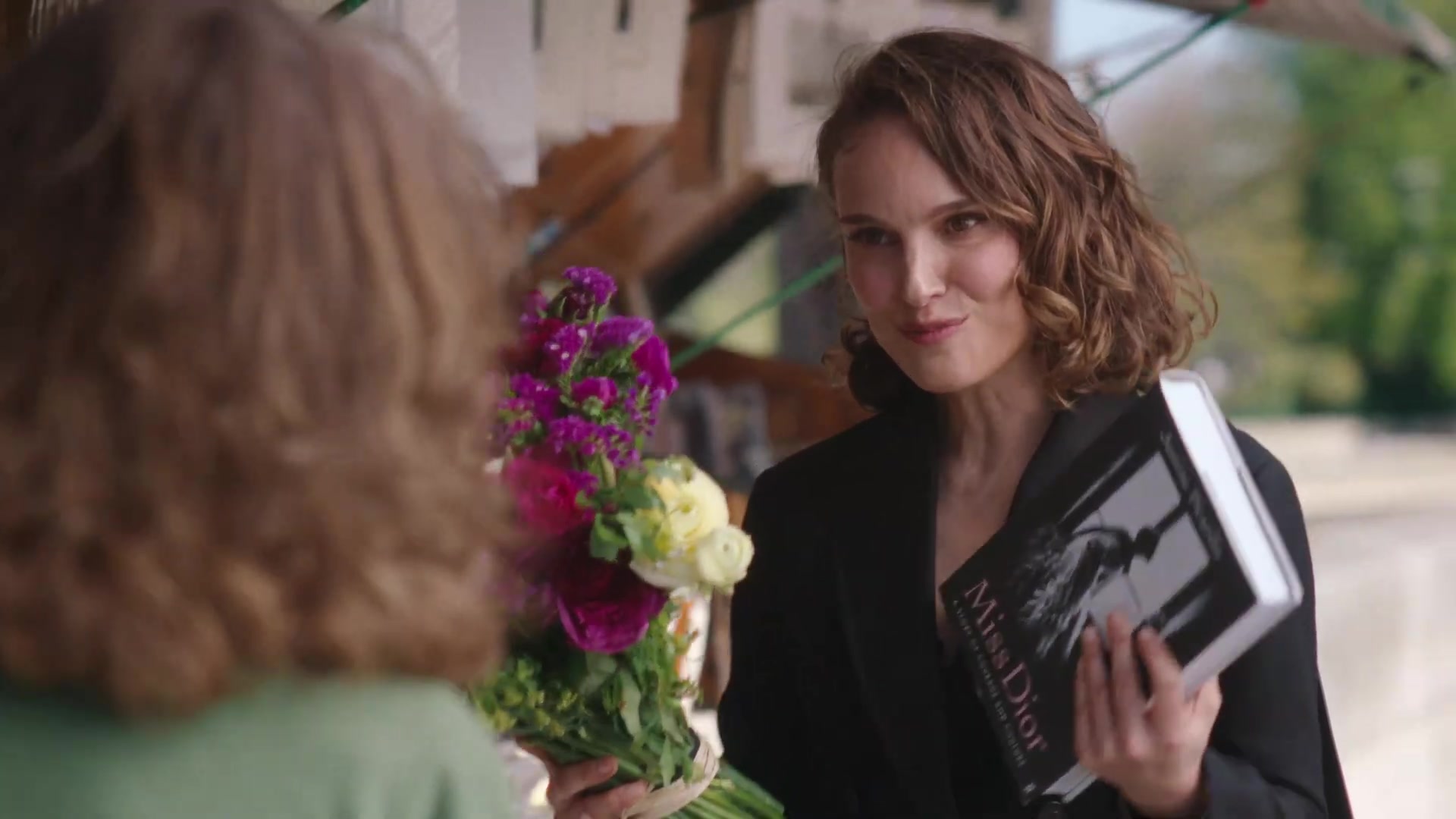 Miss_Dior_-_A_Miss_in_Paris_Episode_3-00_00_19_880.jpeg