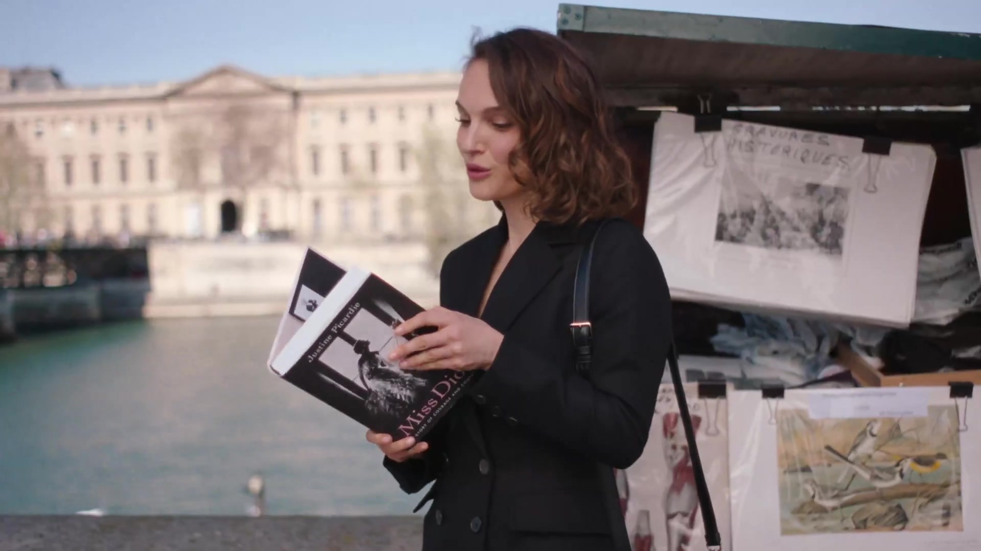Miss_Dior_-_A_Miss_in_Paris_Episode_3-00_00_29_640.jpeg