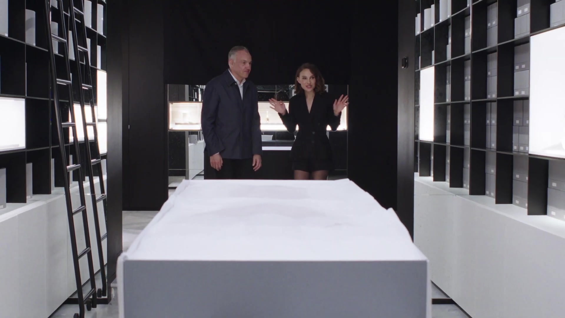 Miss_Dior_-_A_Miss_in_Paris_Episode_4-00_00_07_480.jpeg