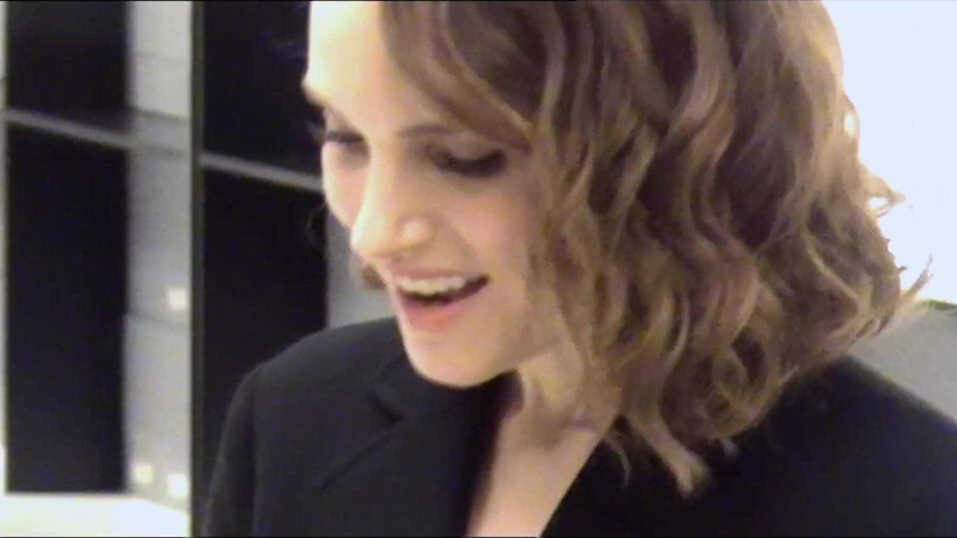 Miss_Dior_-_A_Miss_in_Paris_Episode_4-00_00_10_920.jpeg