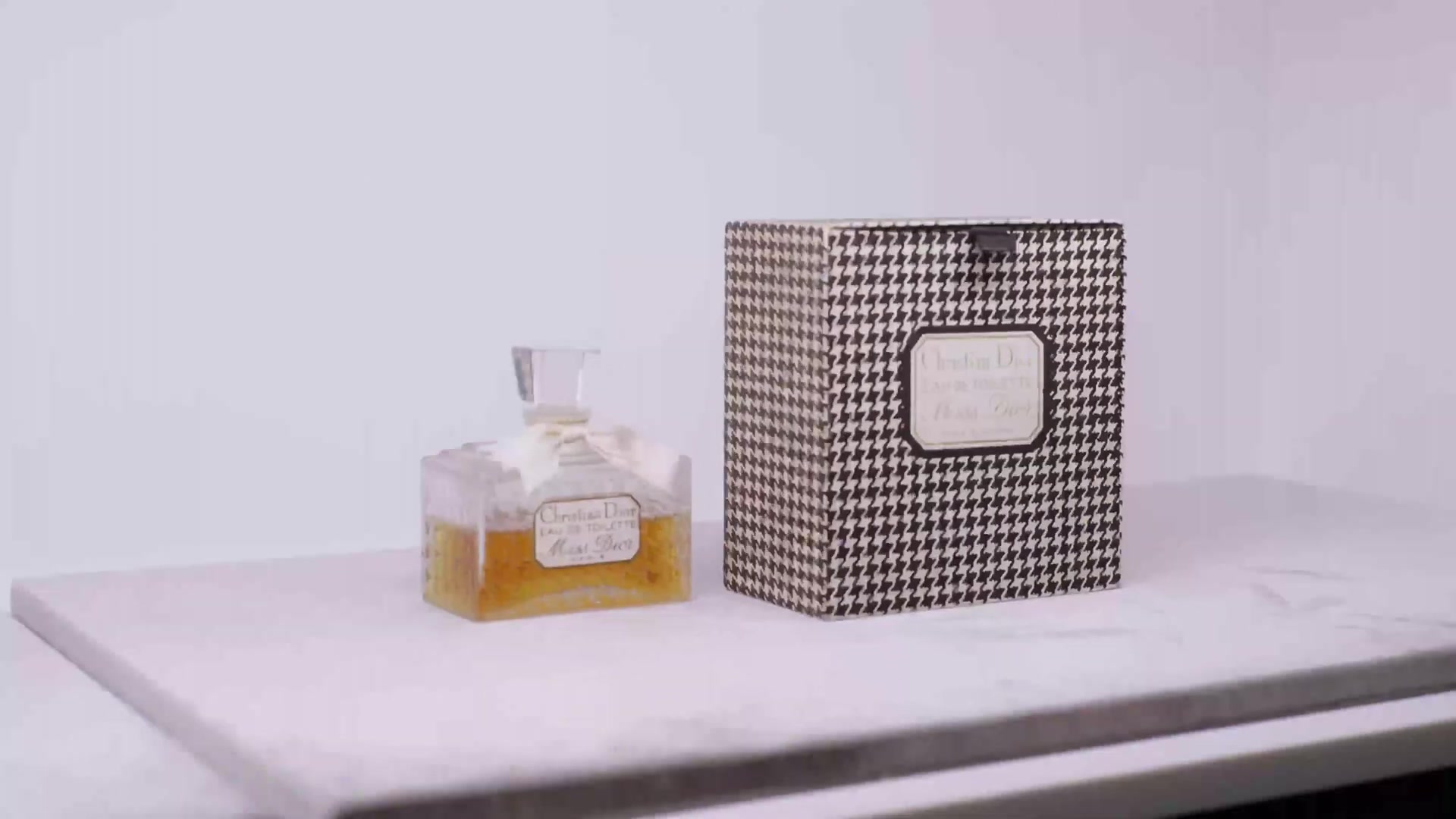 Miss_Dior_-_A_Miss_in_Paris_Episode_4-00_00_15_400.jpeg