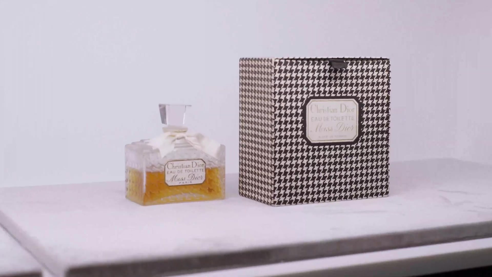 Miss_Dior_-_A_Miss_in_Paris_Episode_4-00_00_15_640.jpeg