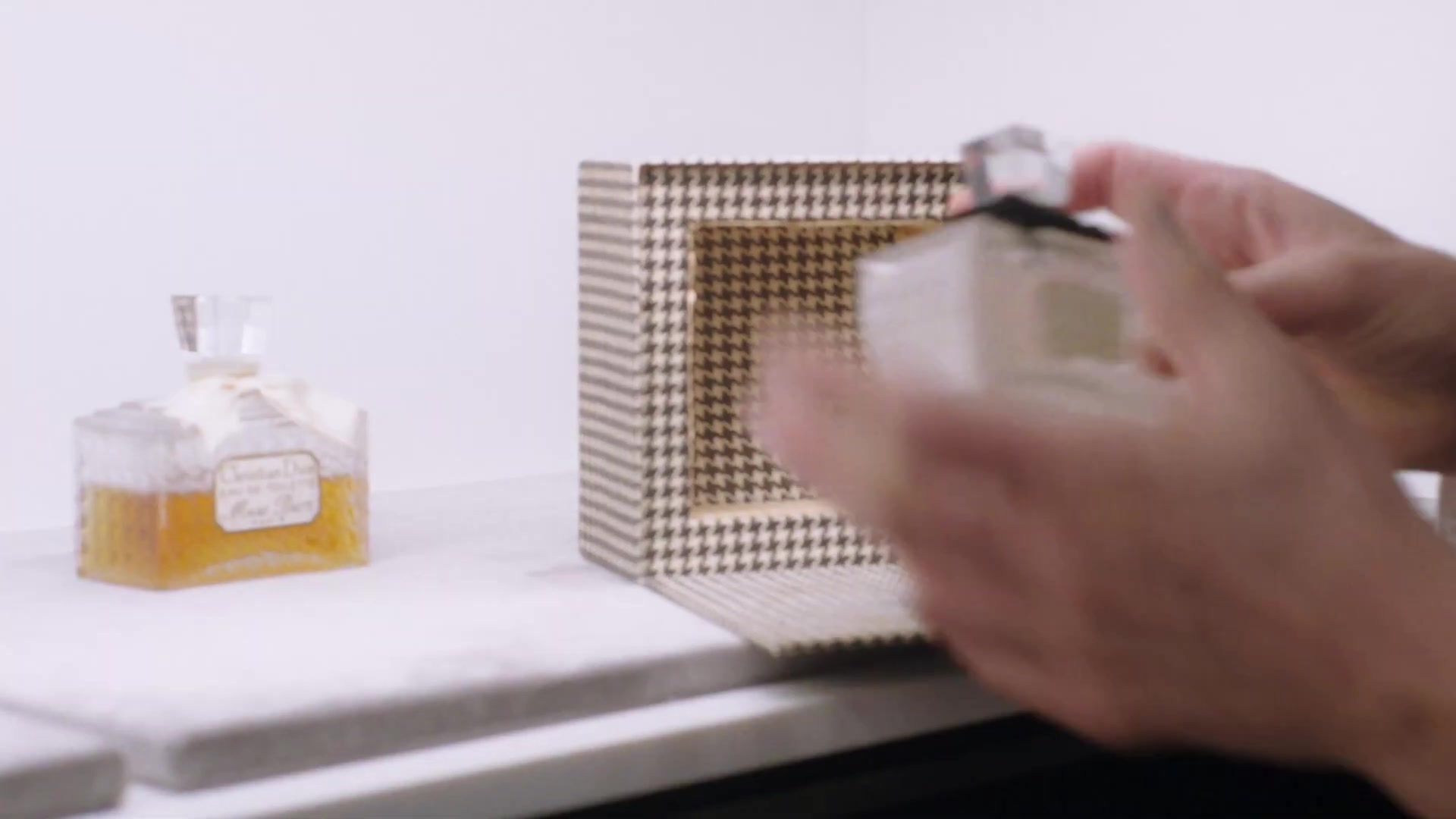 Miss_Dior_-_A_Miss_in_Paris_Episode_4-00_00_16_680.jpeg