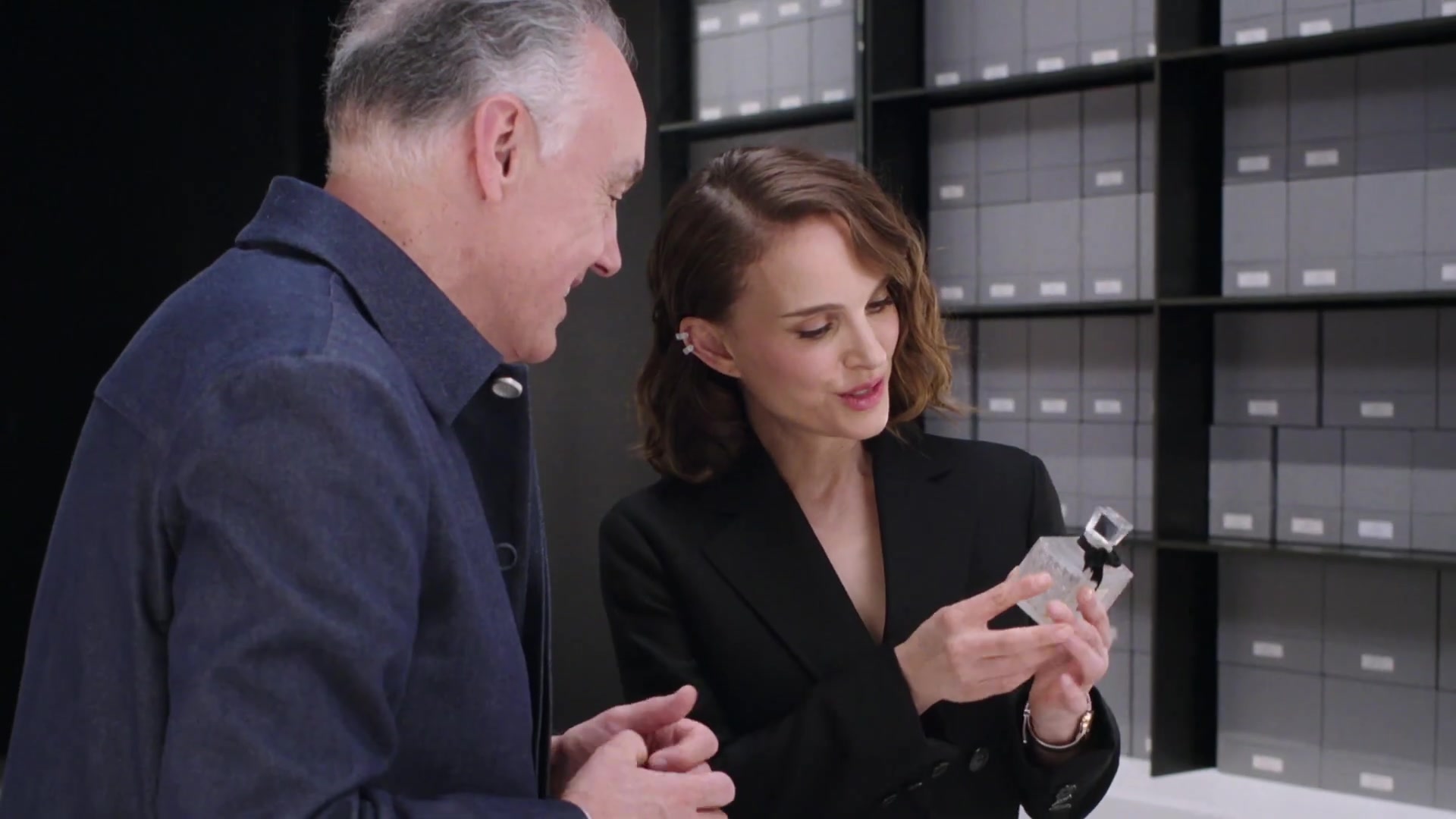 Miss_Dior_-_A_Miss_in_Paris_Episode_4-00_00_19_560.jpeg