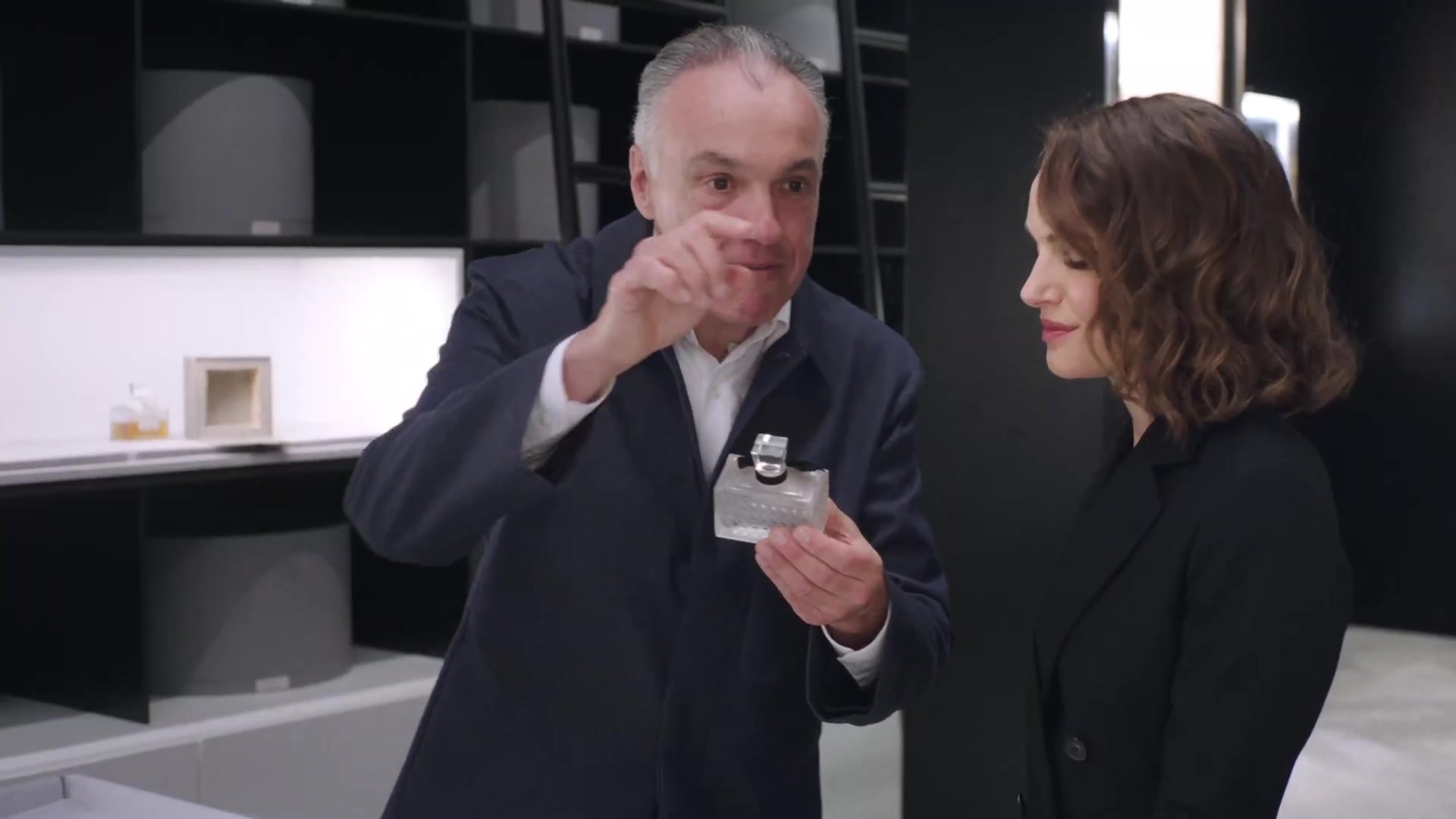 Miss_Dior_-_A_Miss_in_Paris_Episode_4-00_00_21_800.jpeg