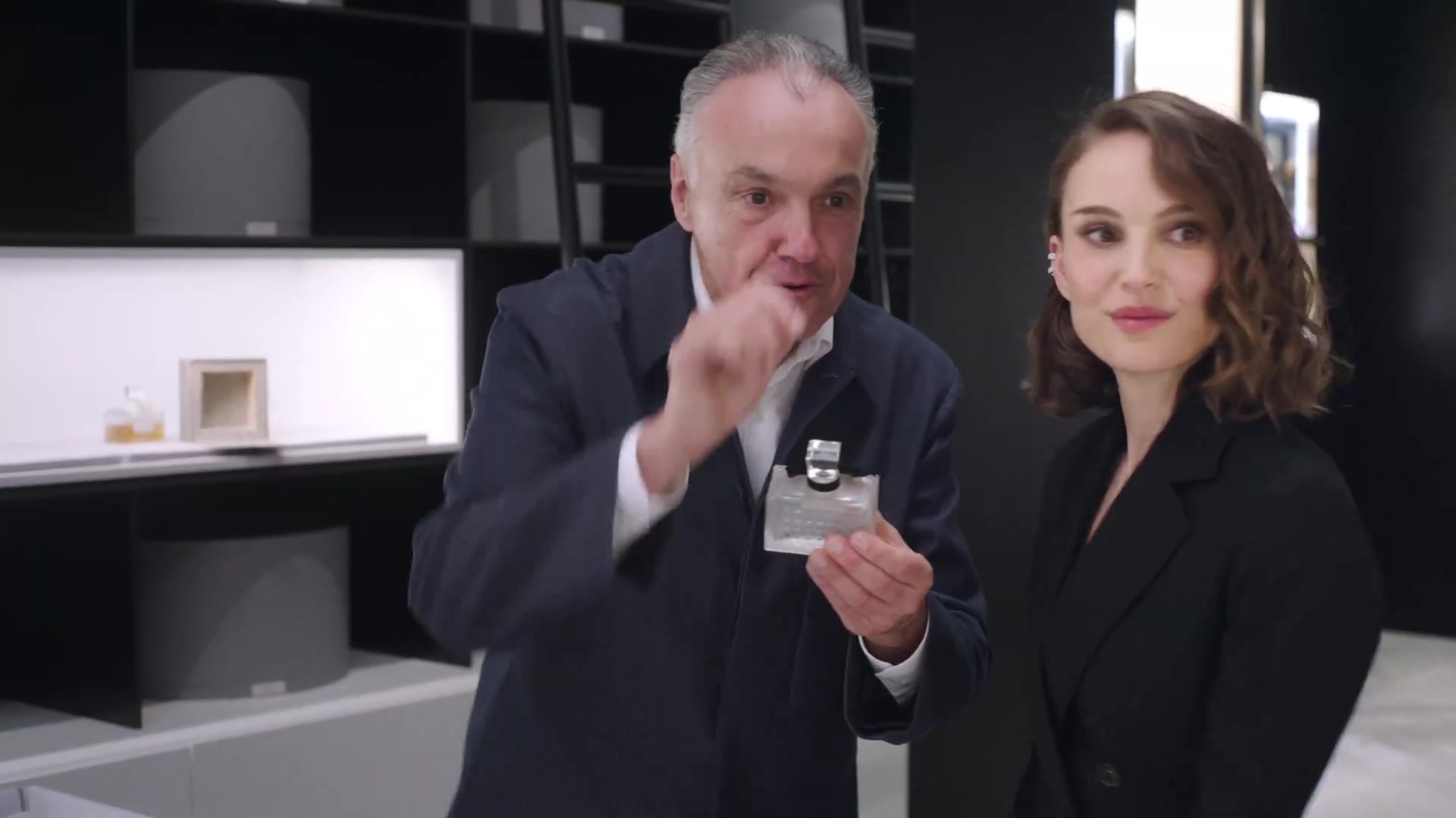 Miss_Dior_-_A_Miss_in_Paris_Episode_4-00_00_22_200.jpeg