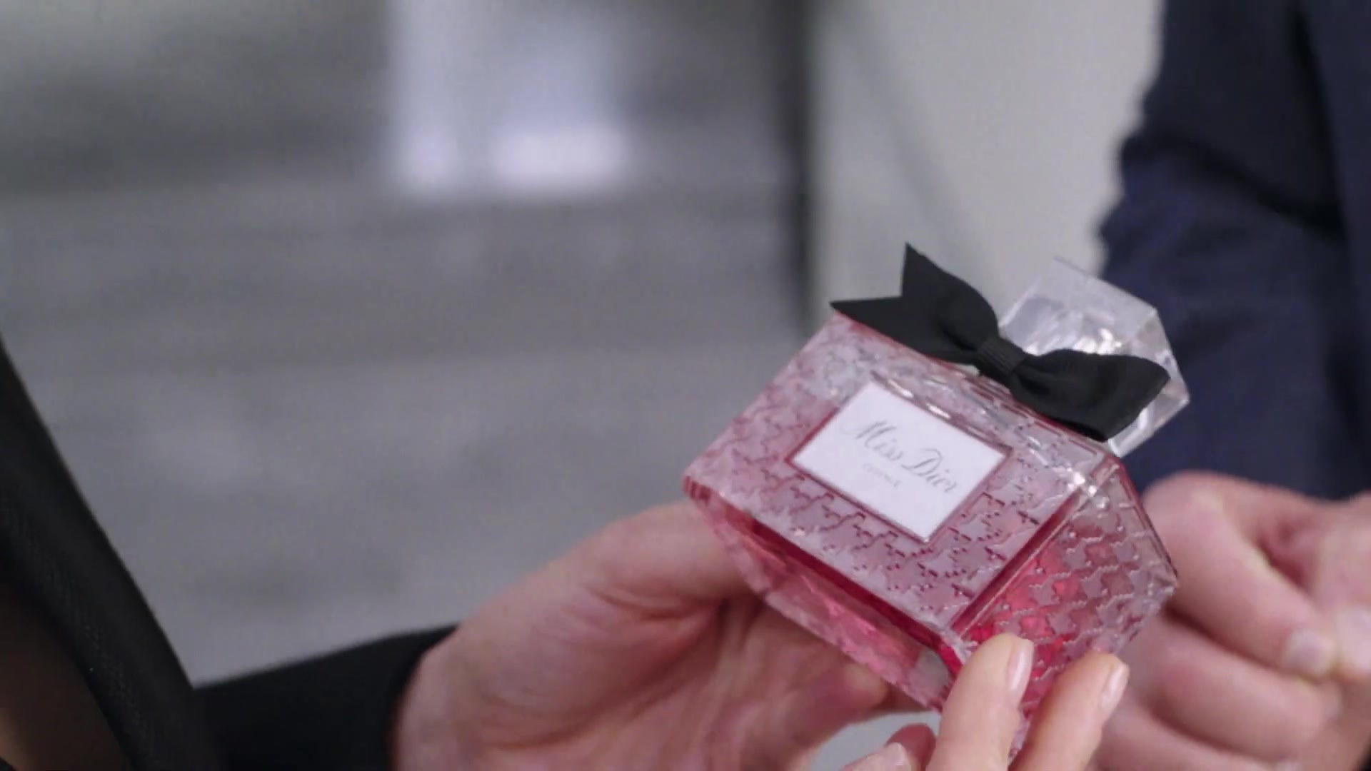 Miss_Dior_-_A_Miss_in_Paris_Episode_4-00_00_26_680.jpeg