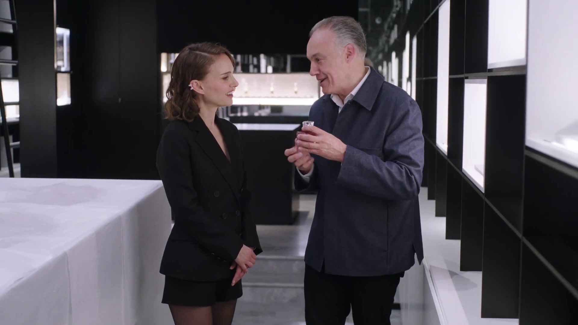 Miss_Dior_-_A_Miss_in_Paris_Episode_4-00_00_30_840.jpeg