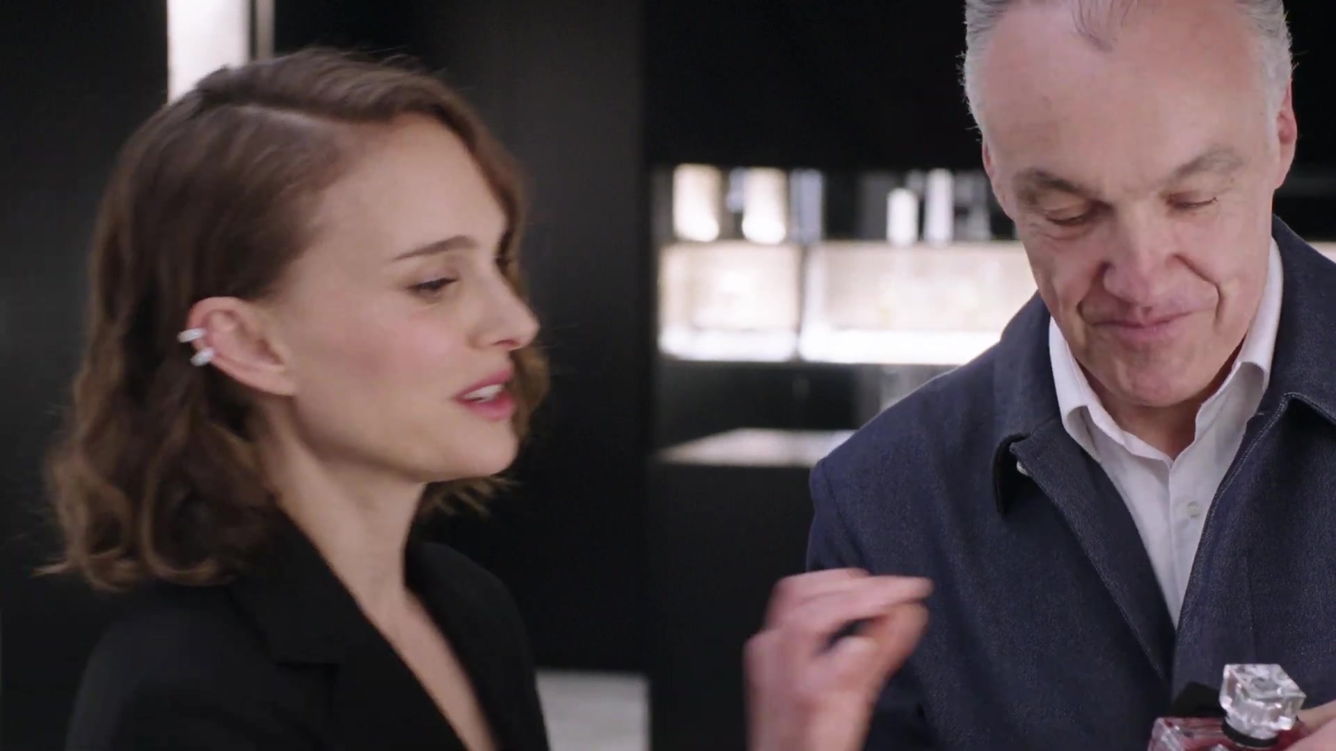 Miss_Dior_-_A_Miss_in_Paris_Episode_4-00_00_31_880.jpeg