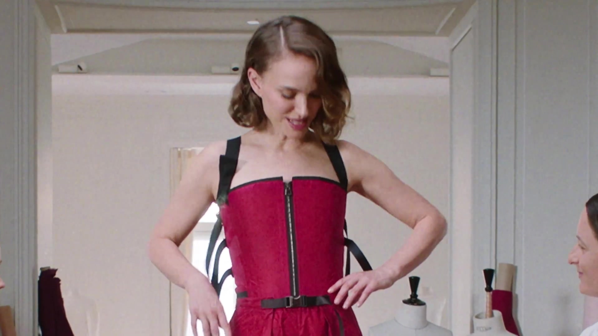 Miss_Dior_-_A_Miss_in_Paris_Episode_5-00_00_10_040.jpeg
