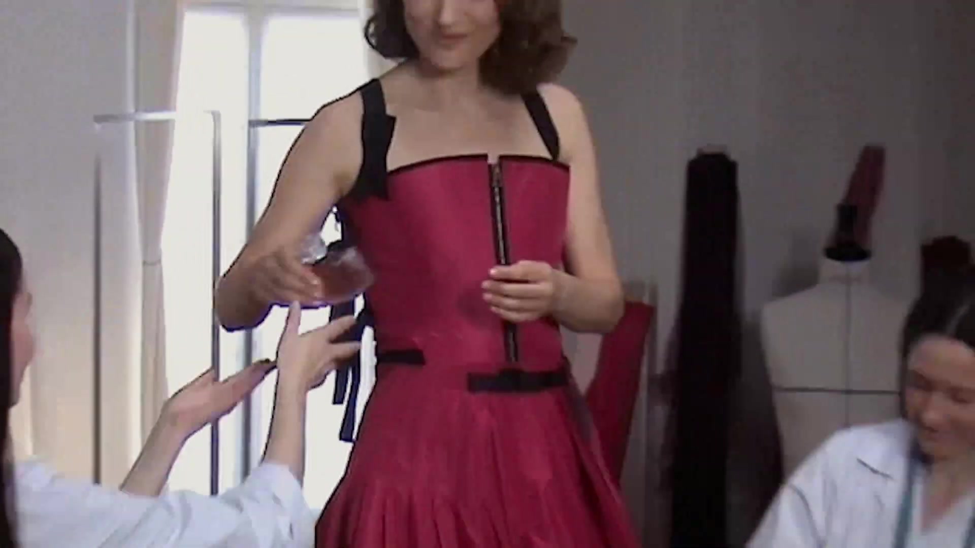 Miss_Dior_-_A_Miss_in_Paris_Episode_5-00_00_24_120.jpeg