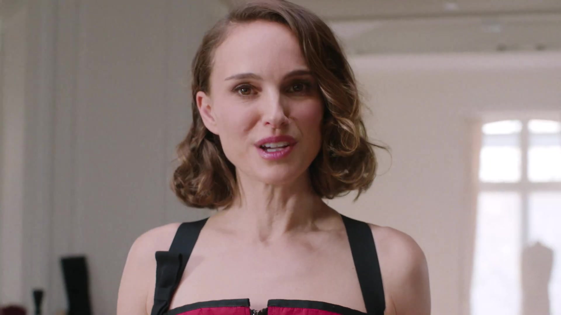 Miss_Dior_-_A_Miss_in_Paris_Episode_5-00_00_30_200.jpeg