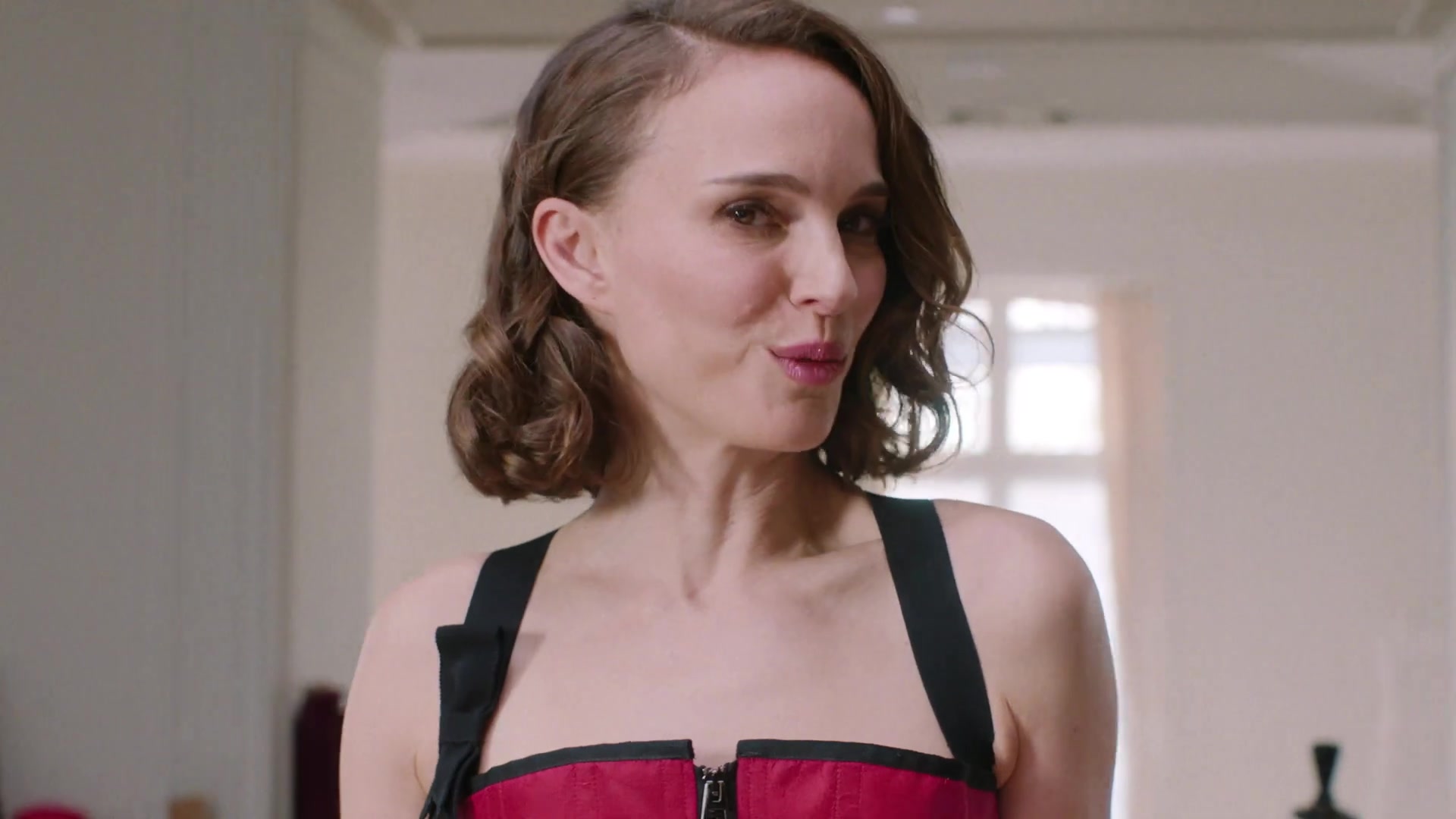Miss_Dior_-_A_Miss_in_Paris_Episode_5-00_00_31_480.jpeg