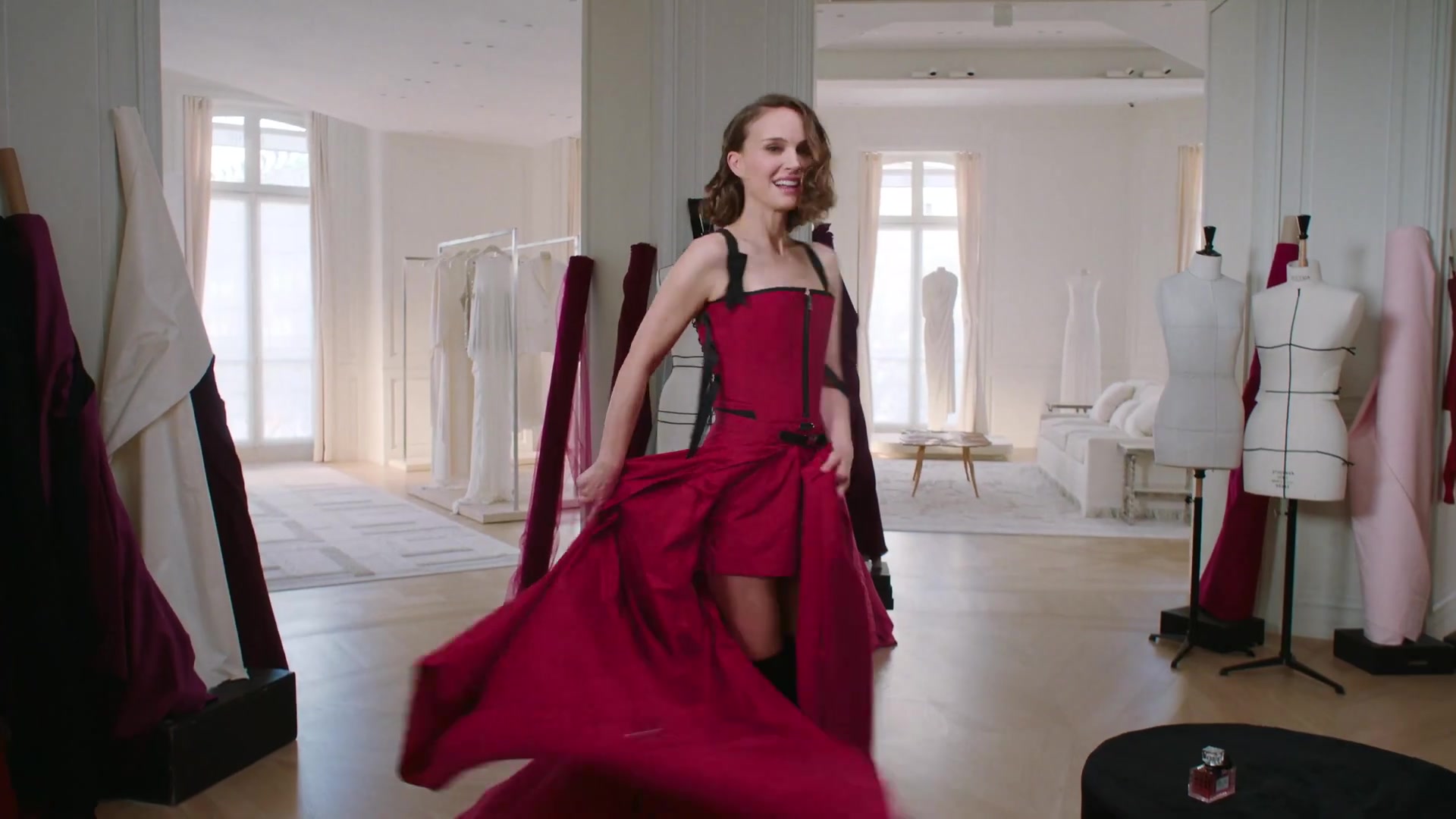 Miss_Dior_-_A_Miss_in_Paris_Episode_5-00_00_37_240.jpeg