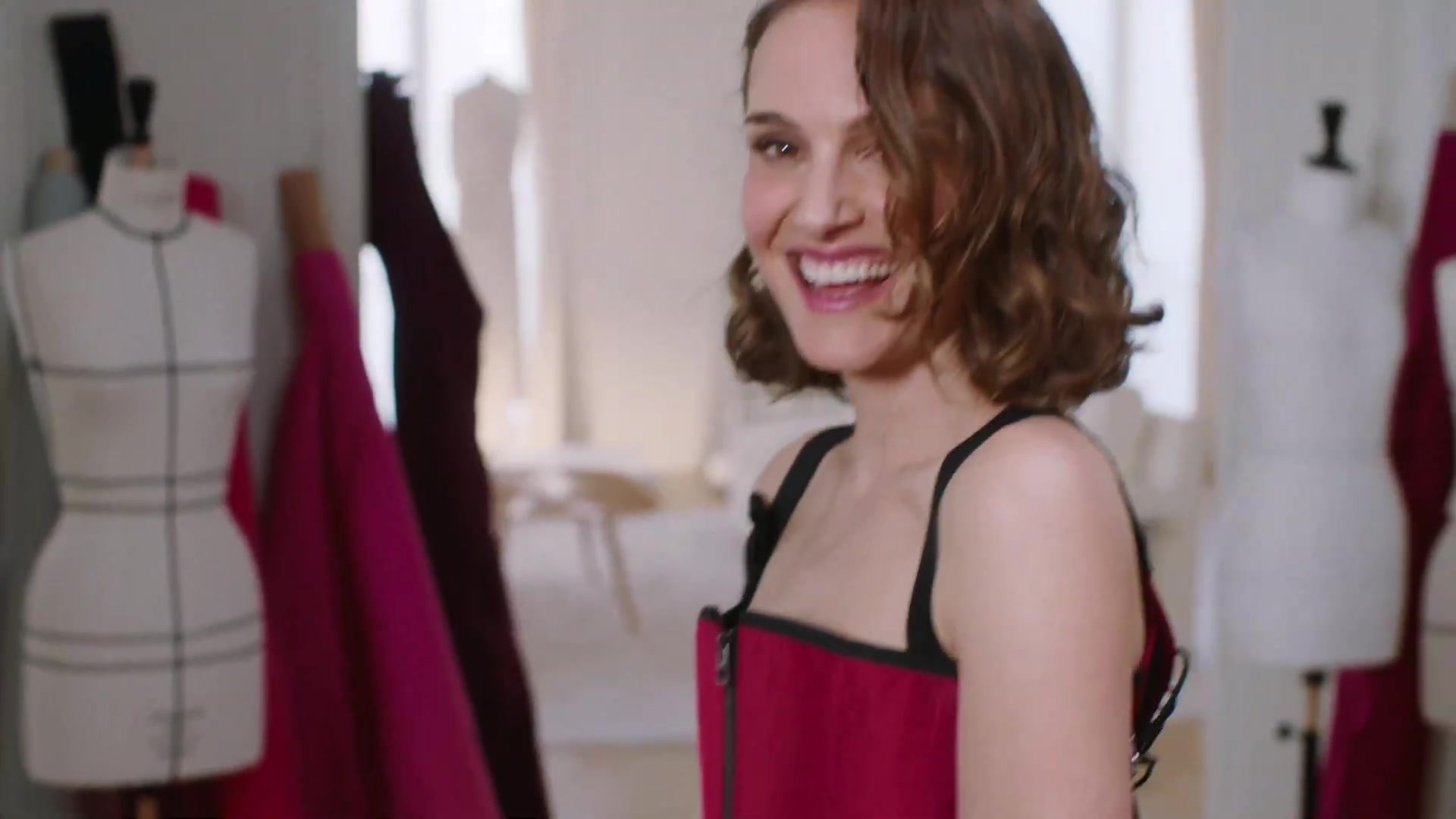 Miss_Dior_-_A_Miss_in_Paris_Episode_5-00_00_38_120.jpeg