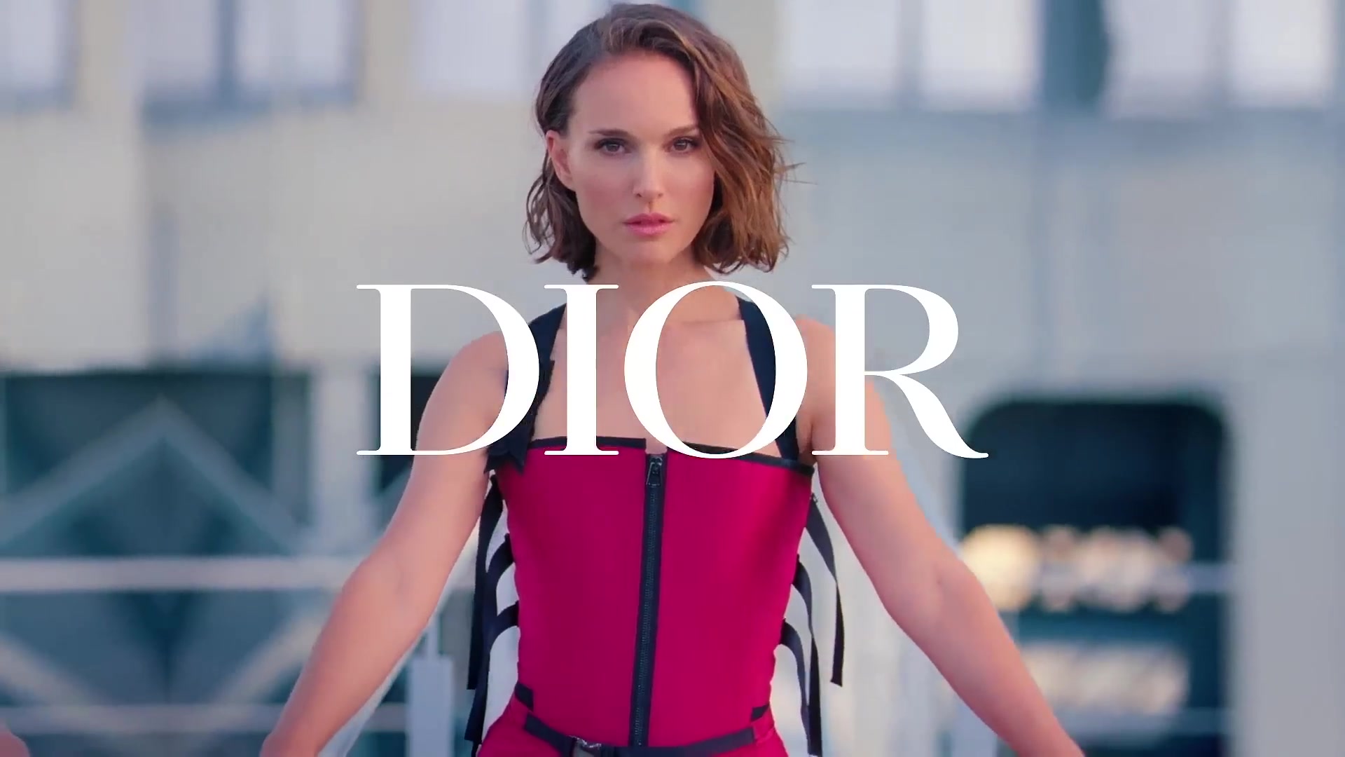 The_New_Miss_Dior_Essence-00_00_00_840.jpeg