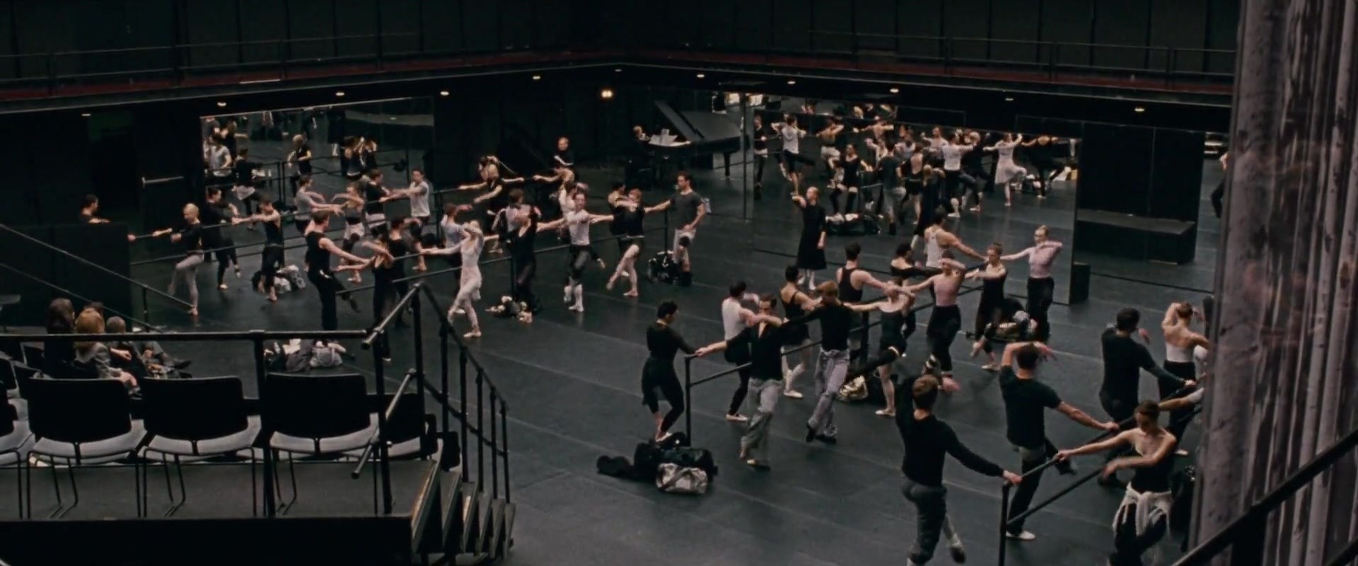 Black Swan (Screencaps) - 202 - Natalie Portman Files | Your online ...
